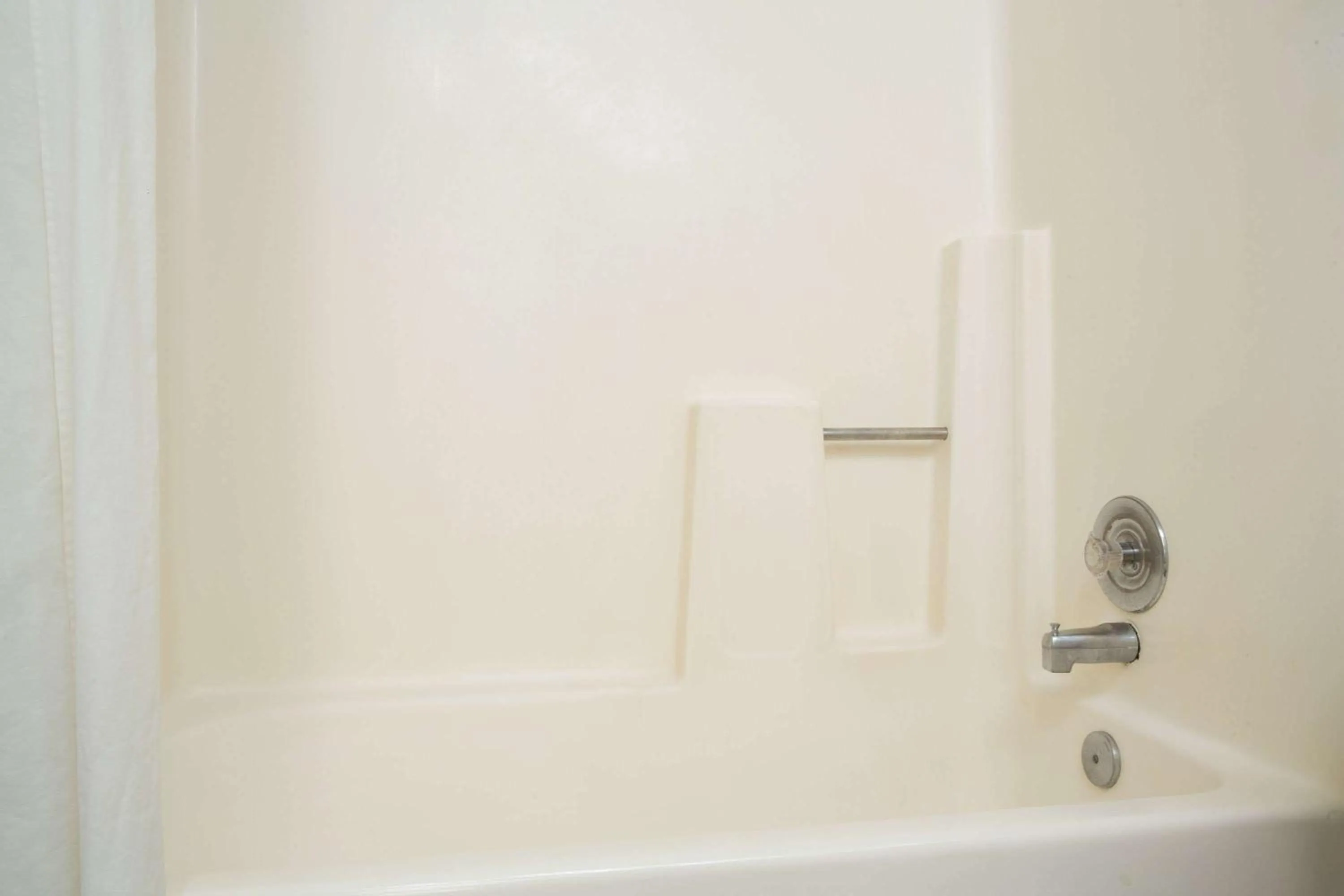 Bathroom in Super 8 by Wyndham Ogden, Utah