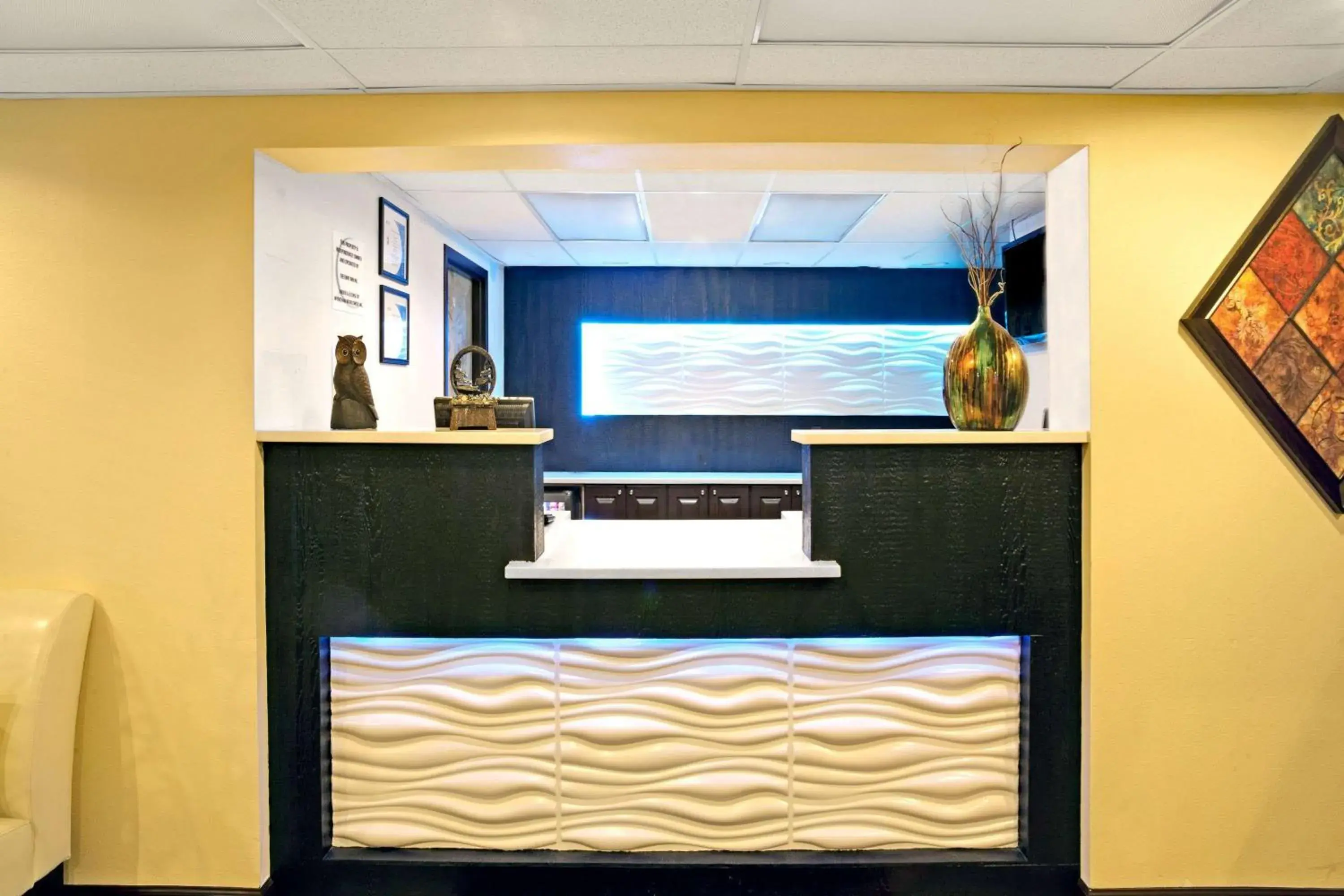 Lobby or reception in Super 8 by Wyndham Ogden, Utah Lobby or reception in Super 8 by Wyndham Ogden, Utah