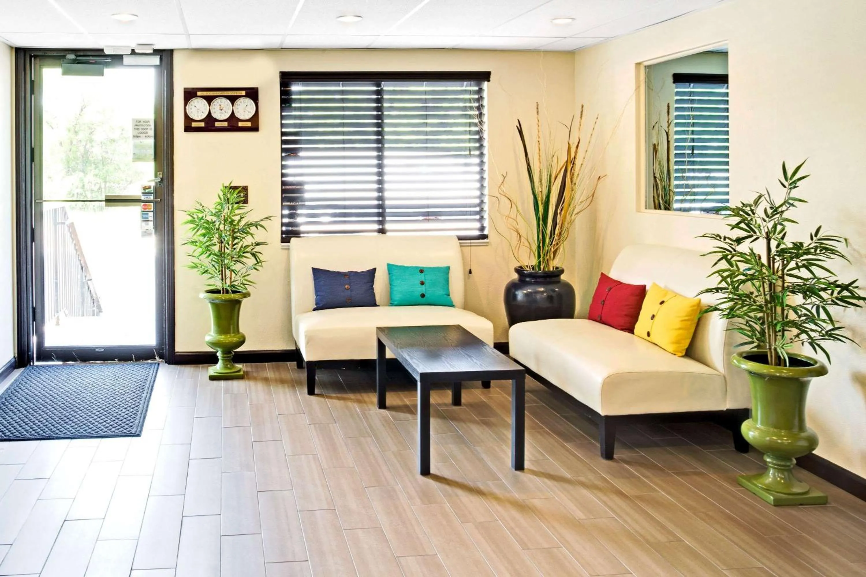 Lobby or reception in Super 8 by Wyndham Ogden, Utah