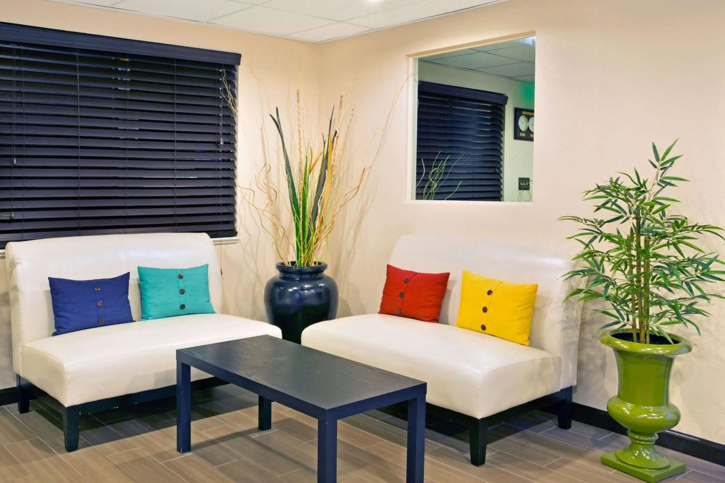 Lobby or reception in Super 8 by Wyndham Ogden, Utah