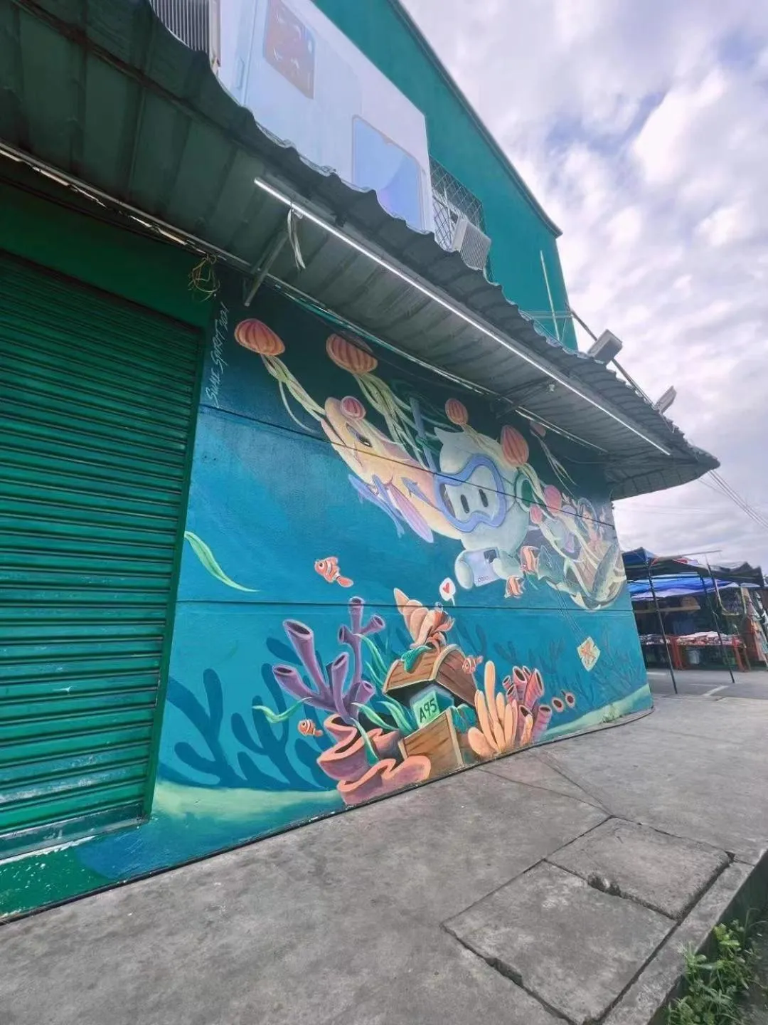 Quiet street view in Cow B Homestay Semporna