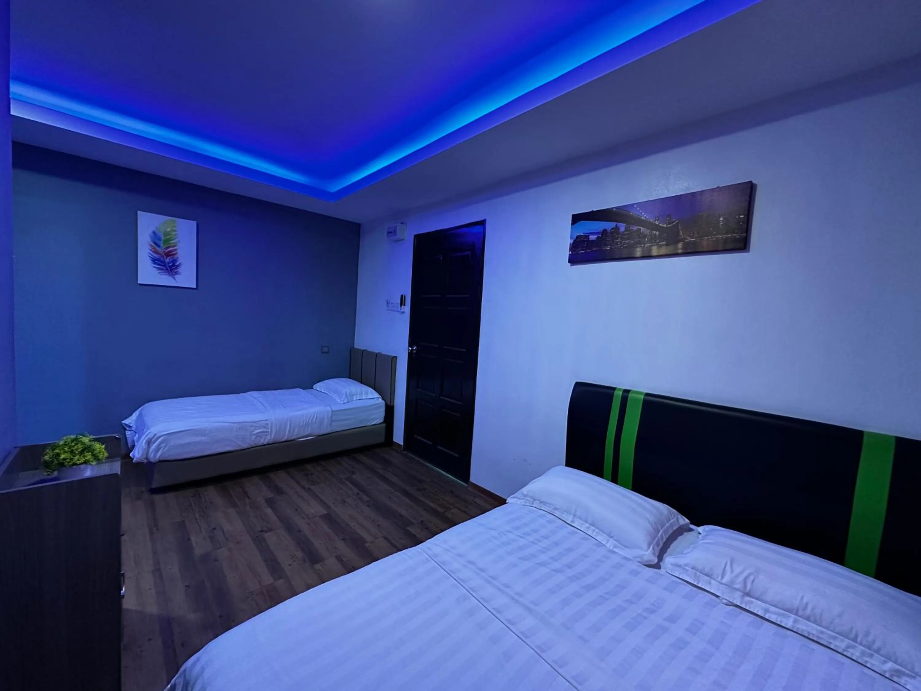 Bed in Cow B Homestay Semporna