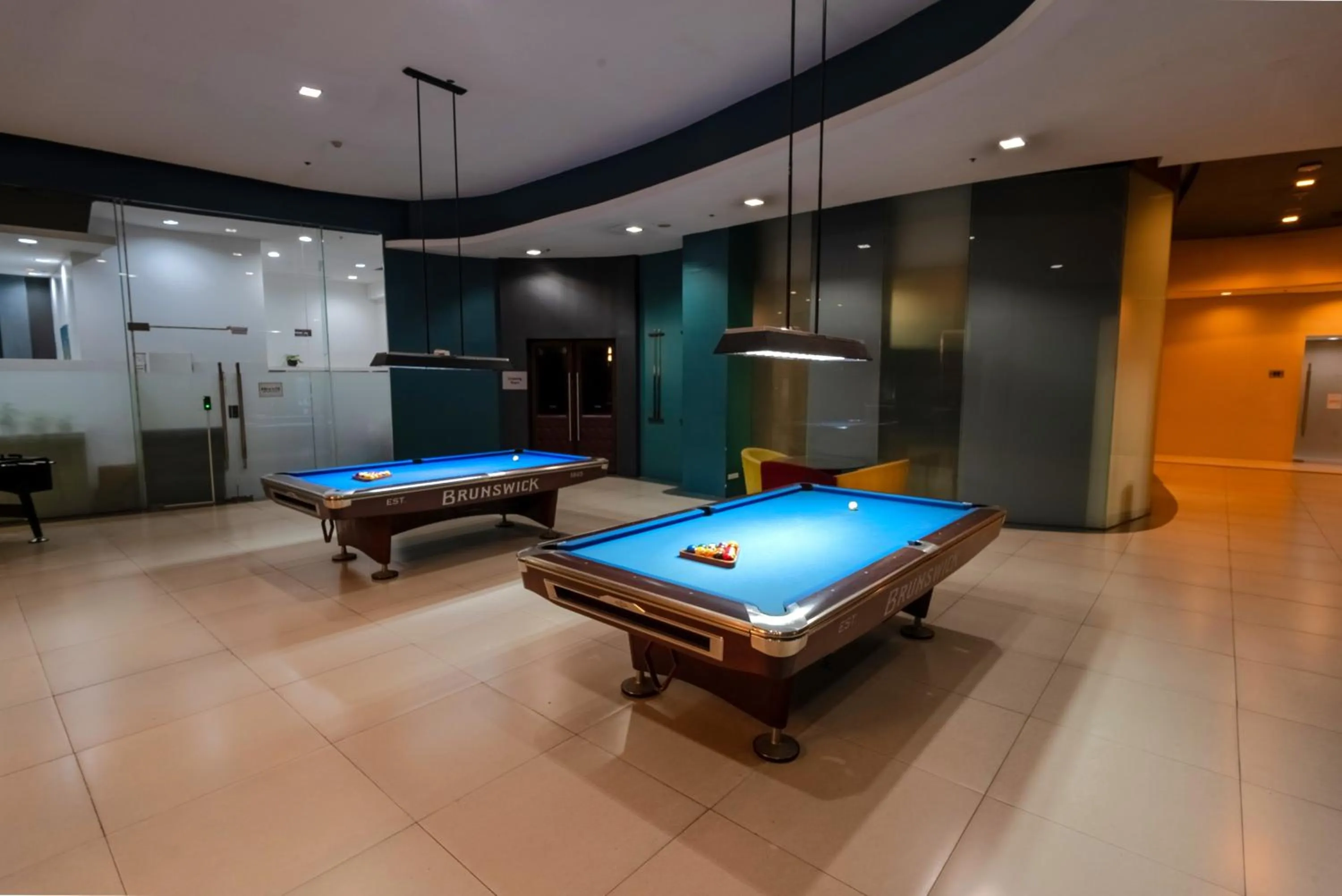 Billiard in The Alpha Suites