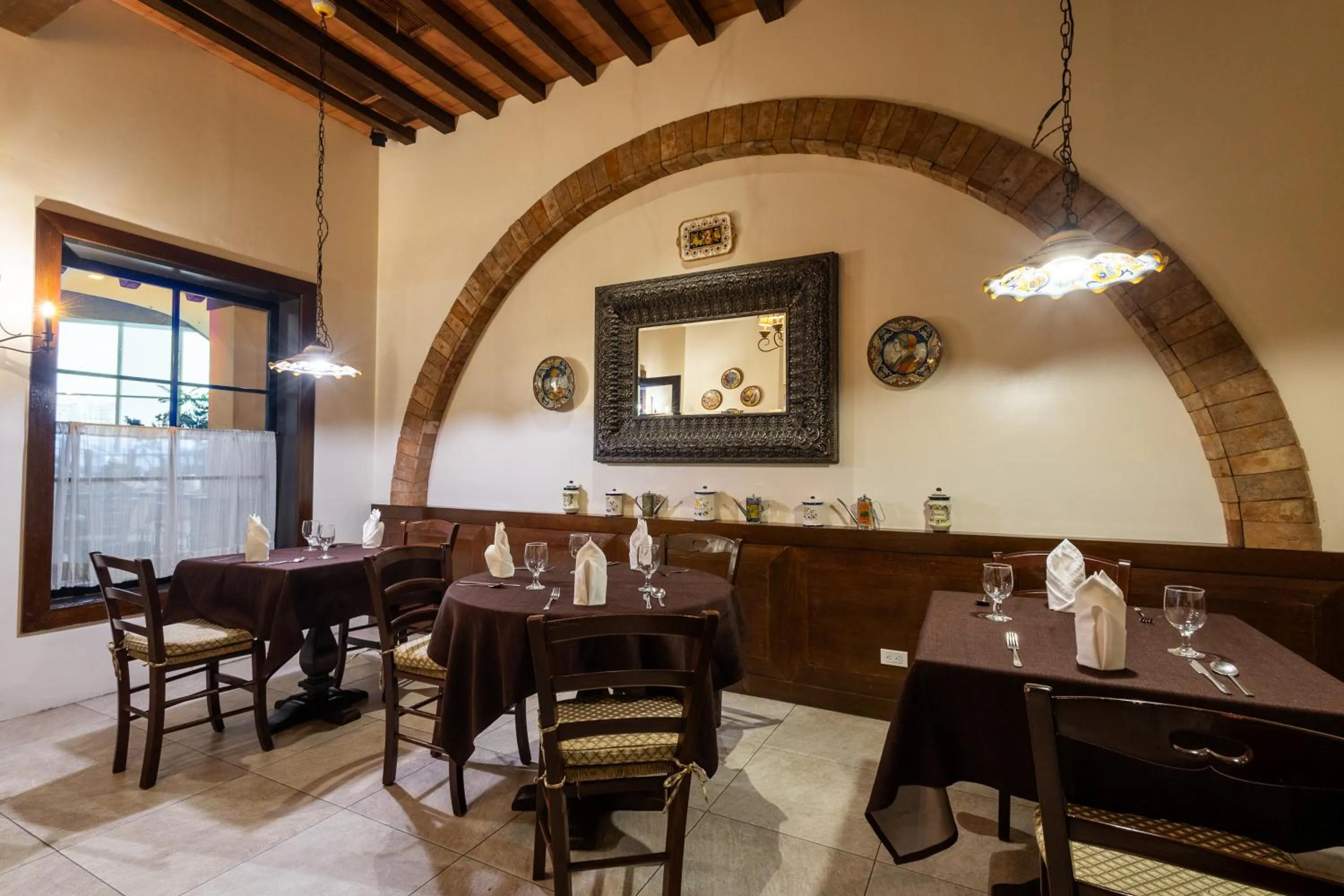 Restaurant/places to eat in The Alpha Suites