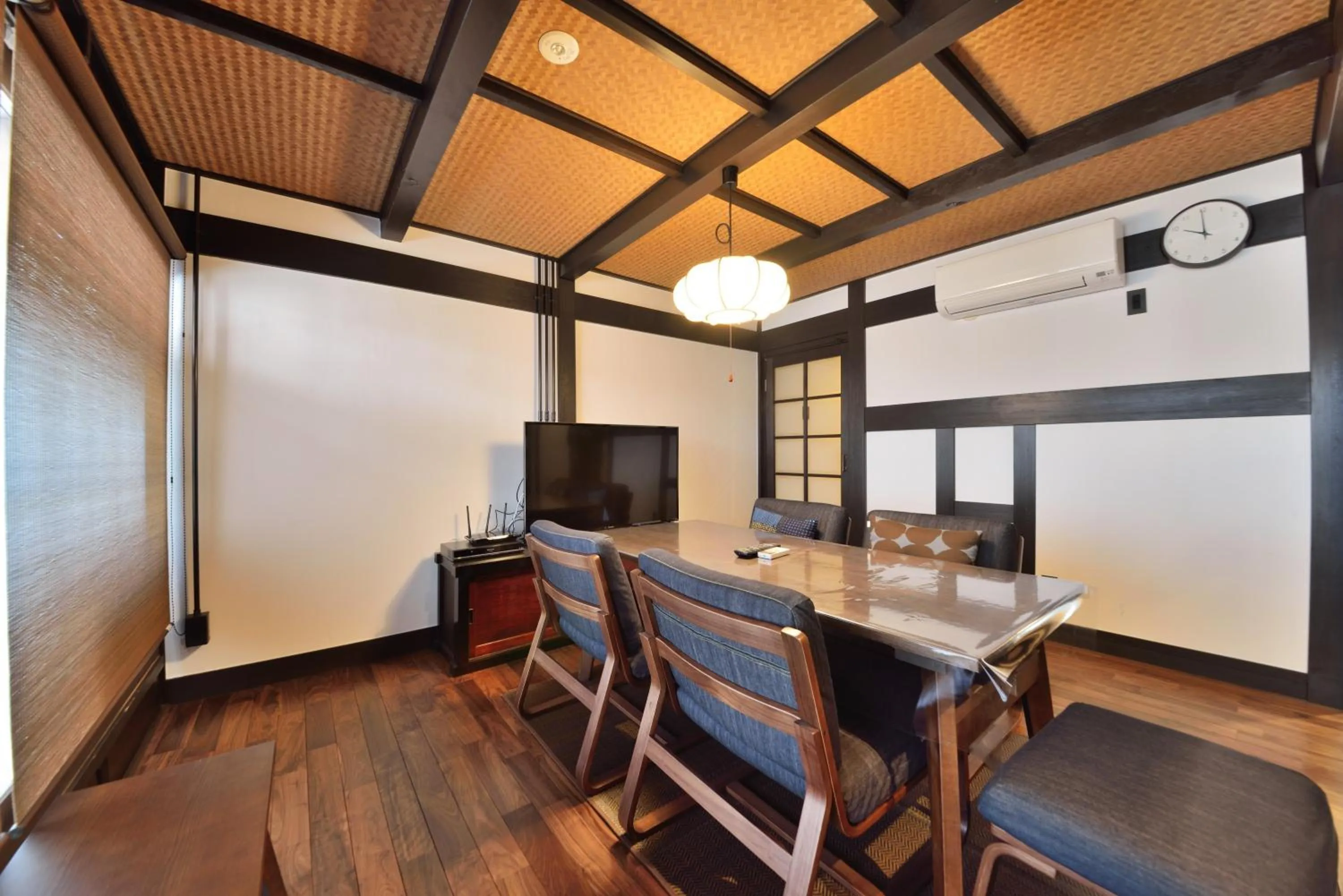 Living room in Luxury Machiya Takeya Nishijin