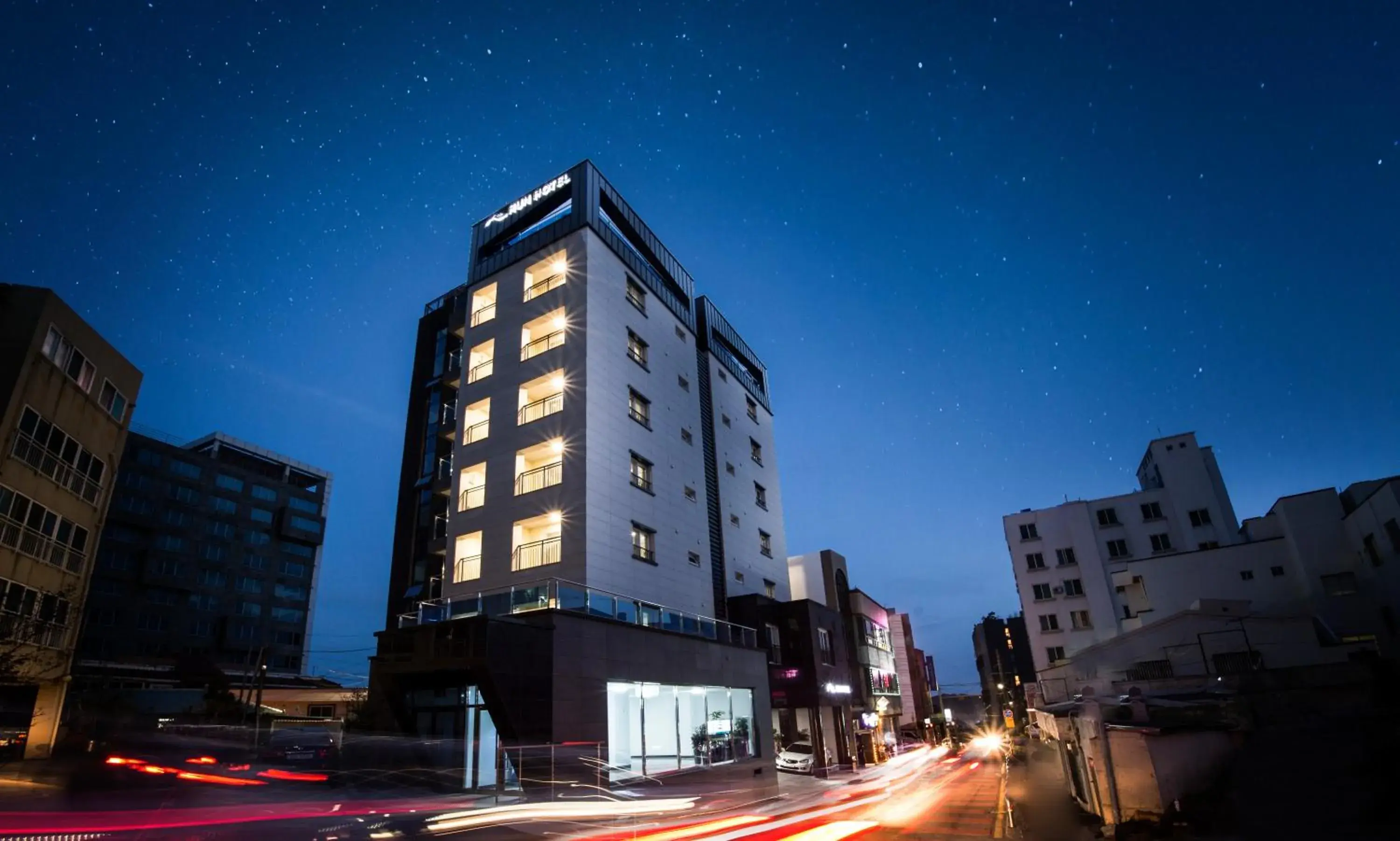 Property building in Hotel Run Property building in Hotel Run