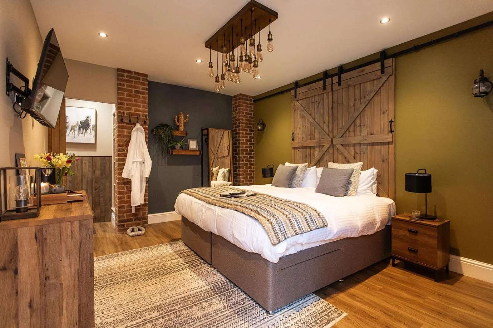 Bedroom, Bed in The Boot Inn