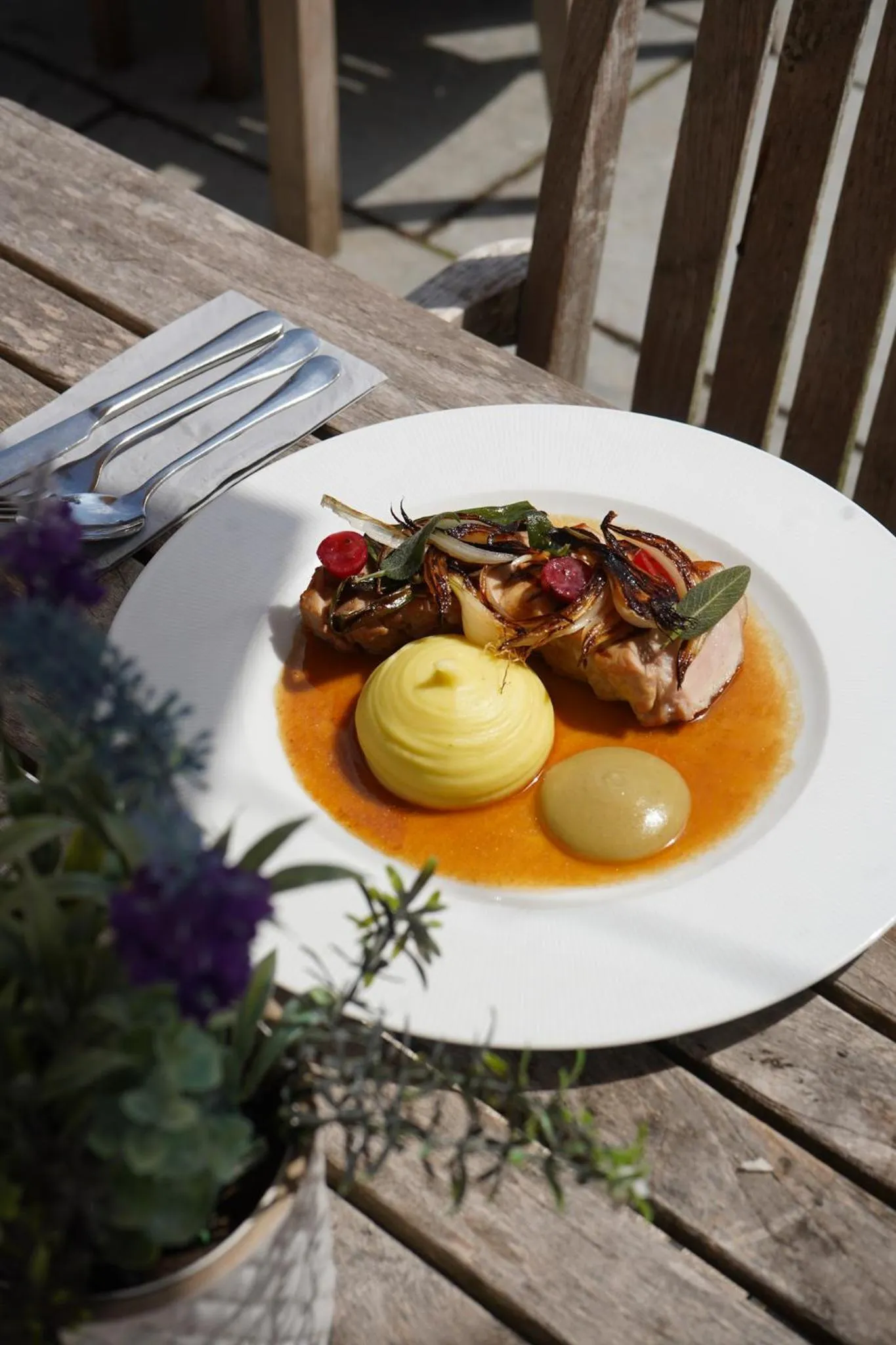 Garden in The Boot Inn