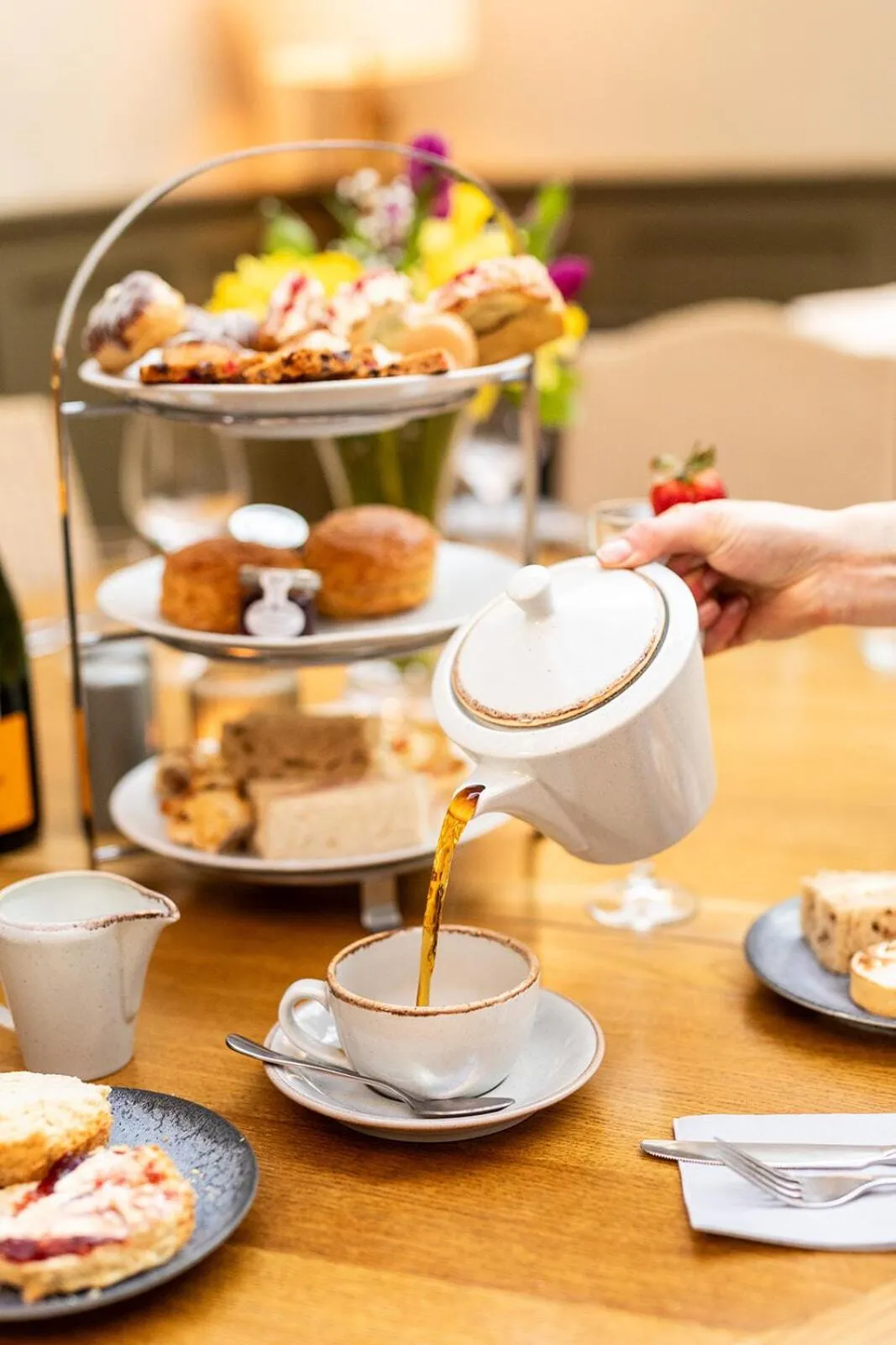 Dining area in The Boot Inn