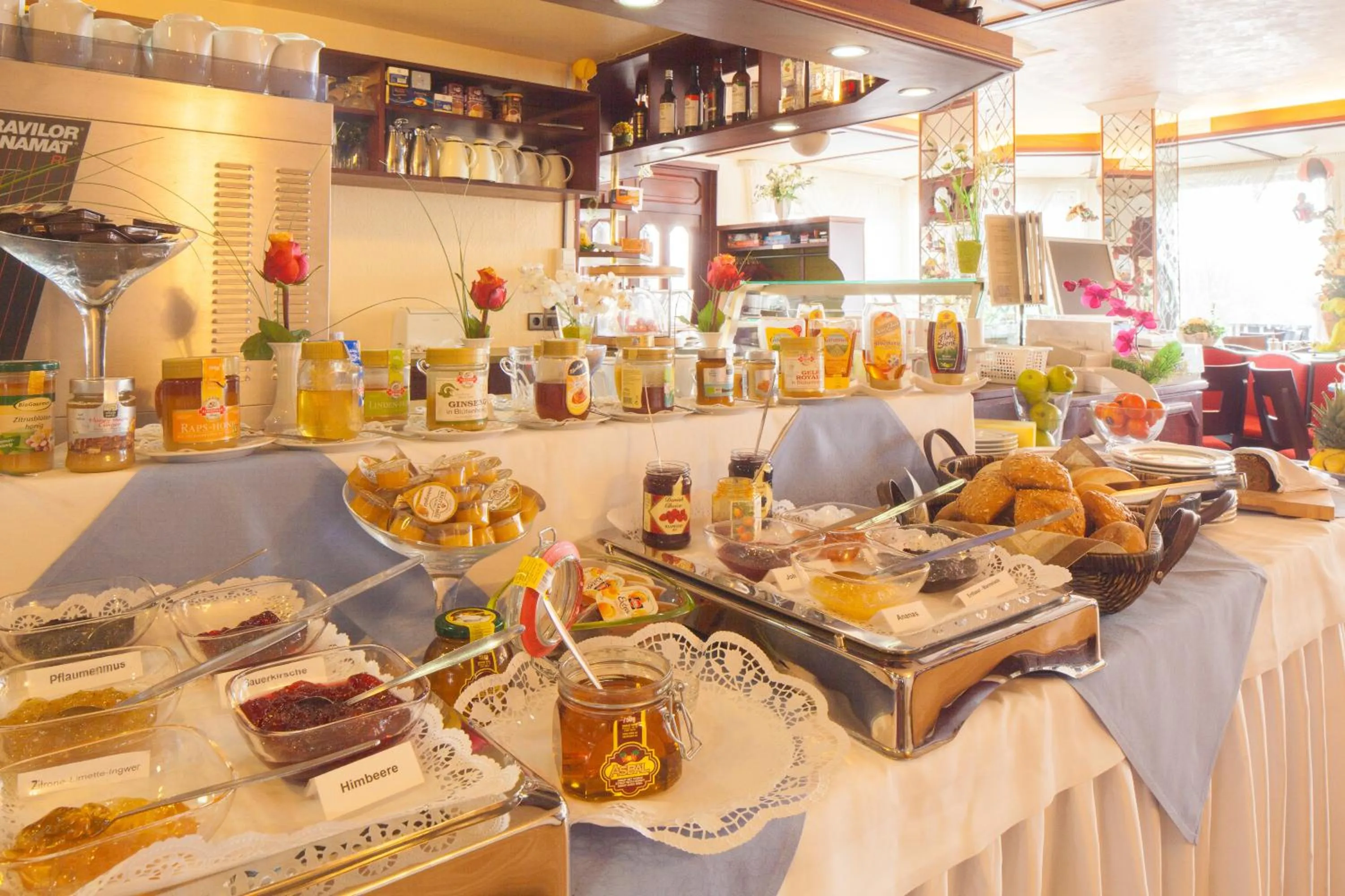 Buffet breakfast in Themen Hotel Terrassen Cafe