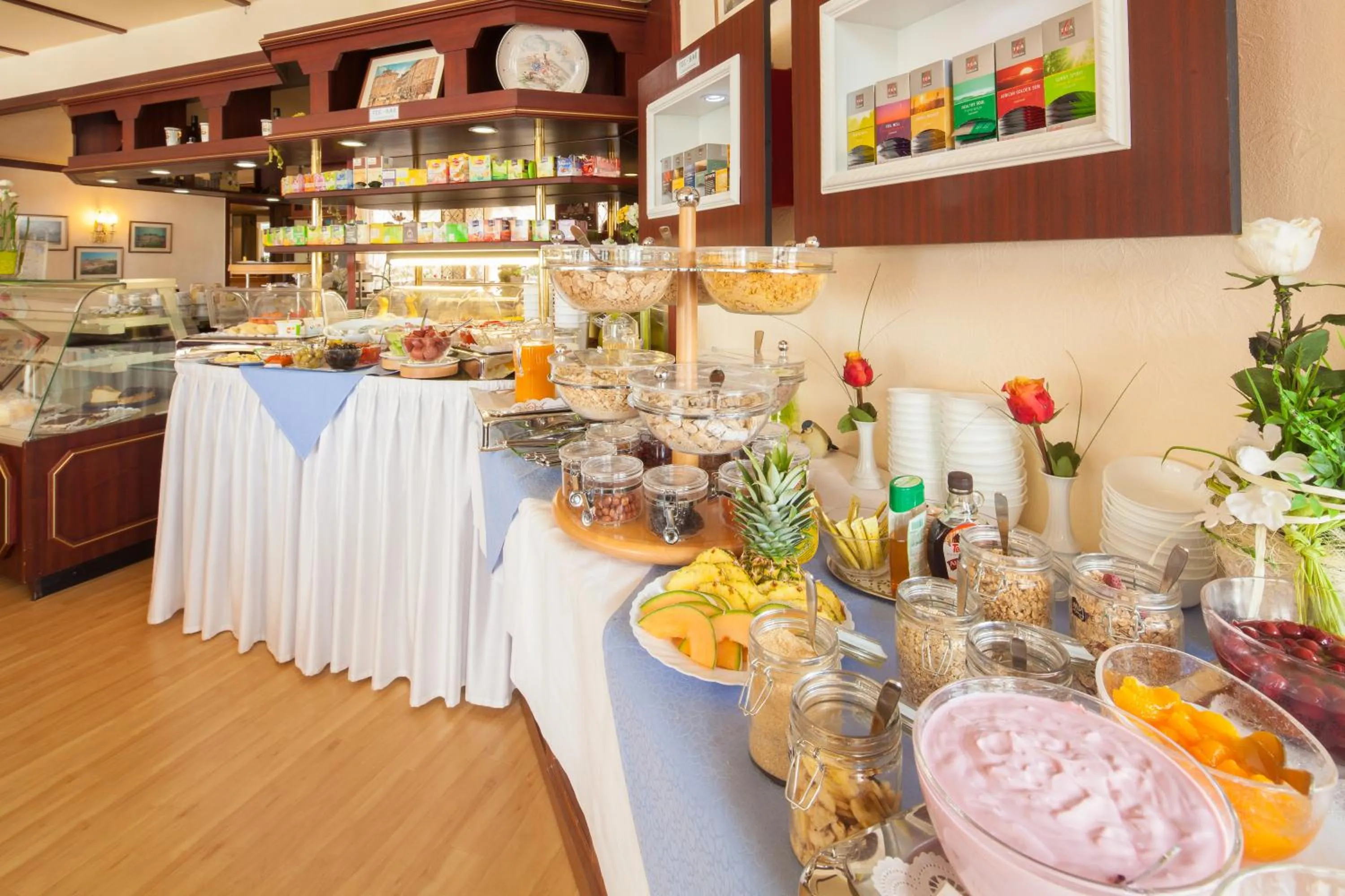 Buffet breakfast in Themen Hotel Terrassen Cafe