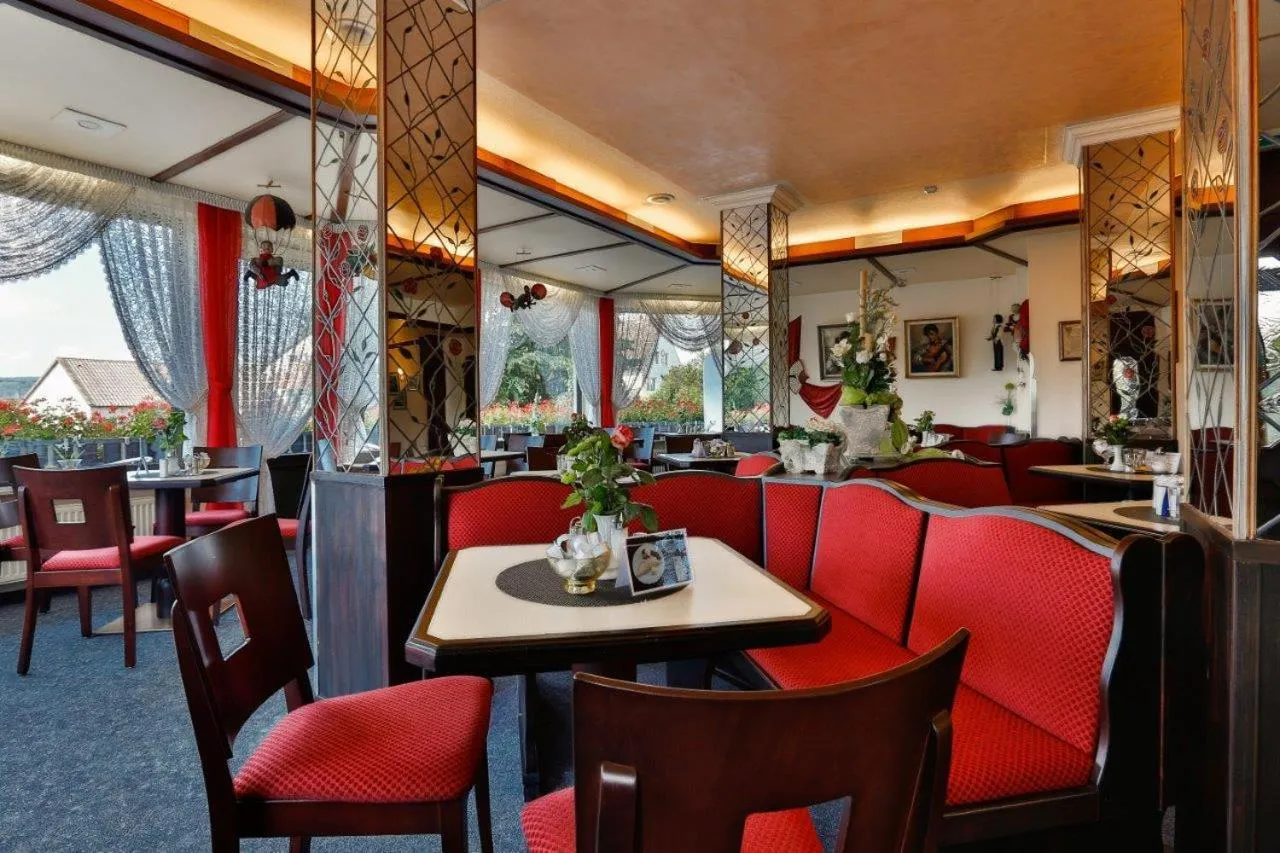 Restaurant/places to eat in Themen Hotel Terrassen Cafe