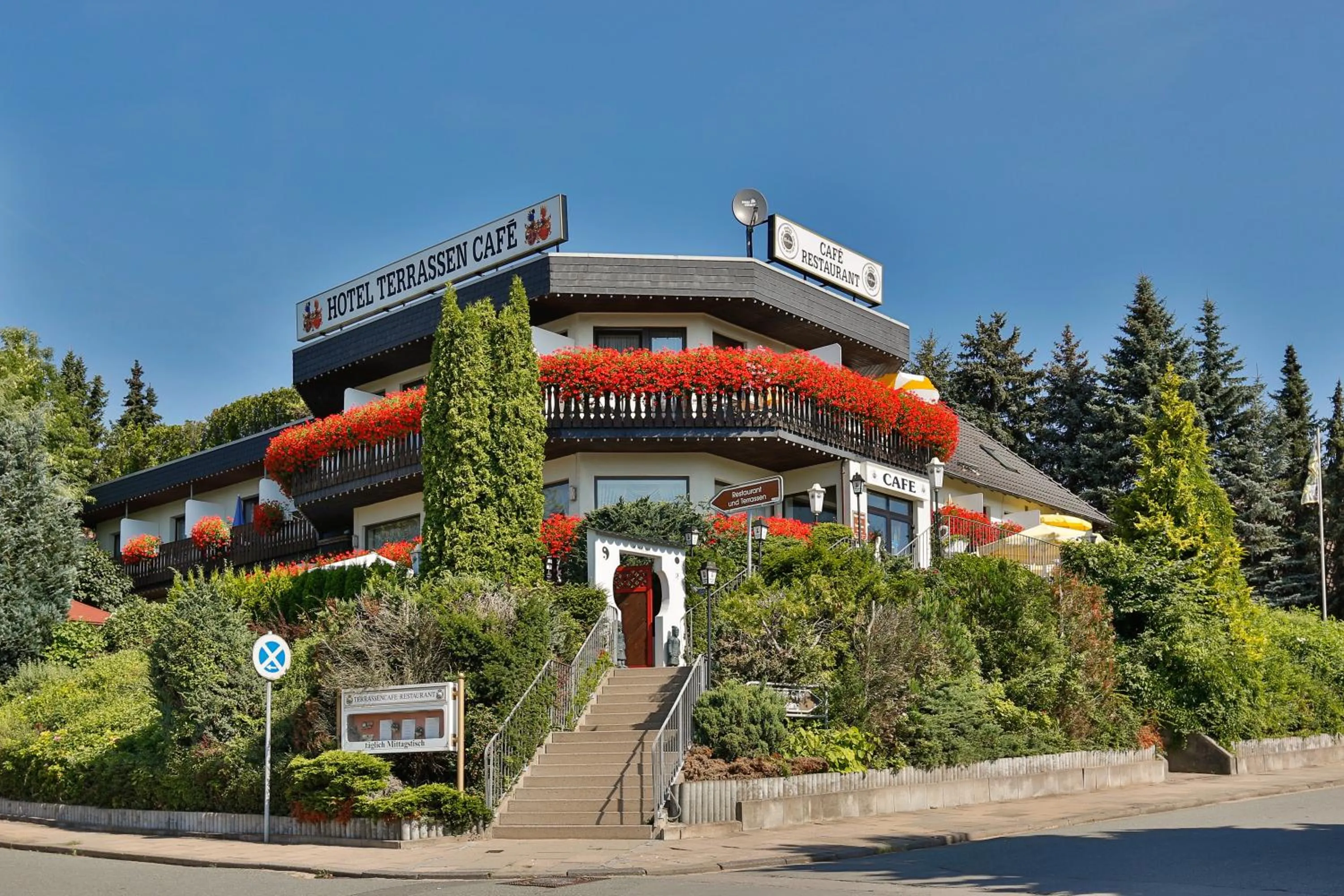 Property building in Themen Hotel Terrassen Cafe