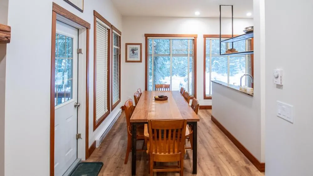 Snow Creek Lodge by Fernie Lodging Co