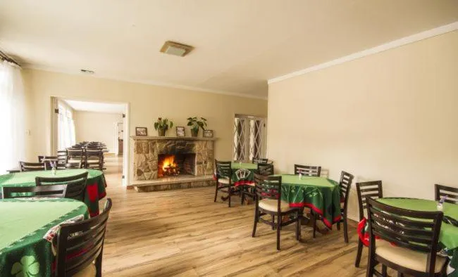 Communal lounge/ TV room in Hotel Bologna