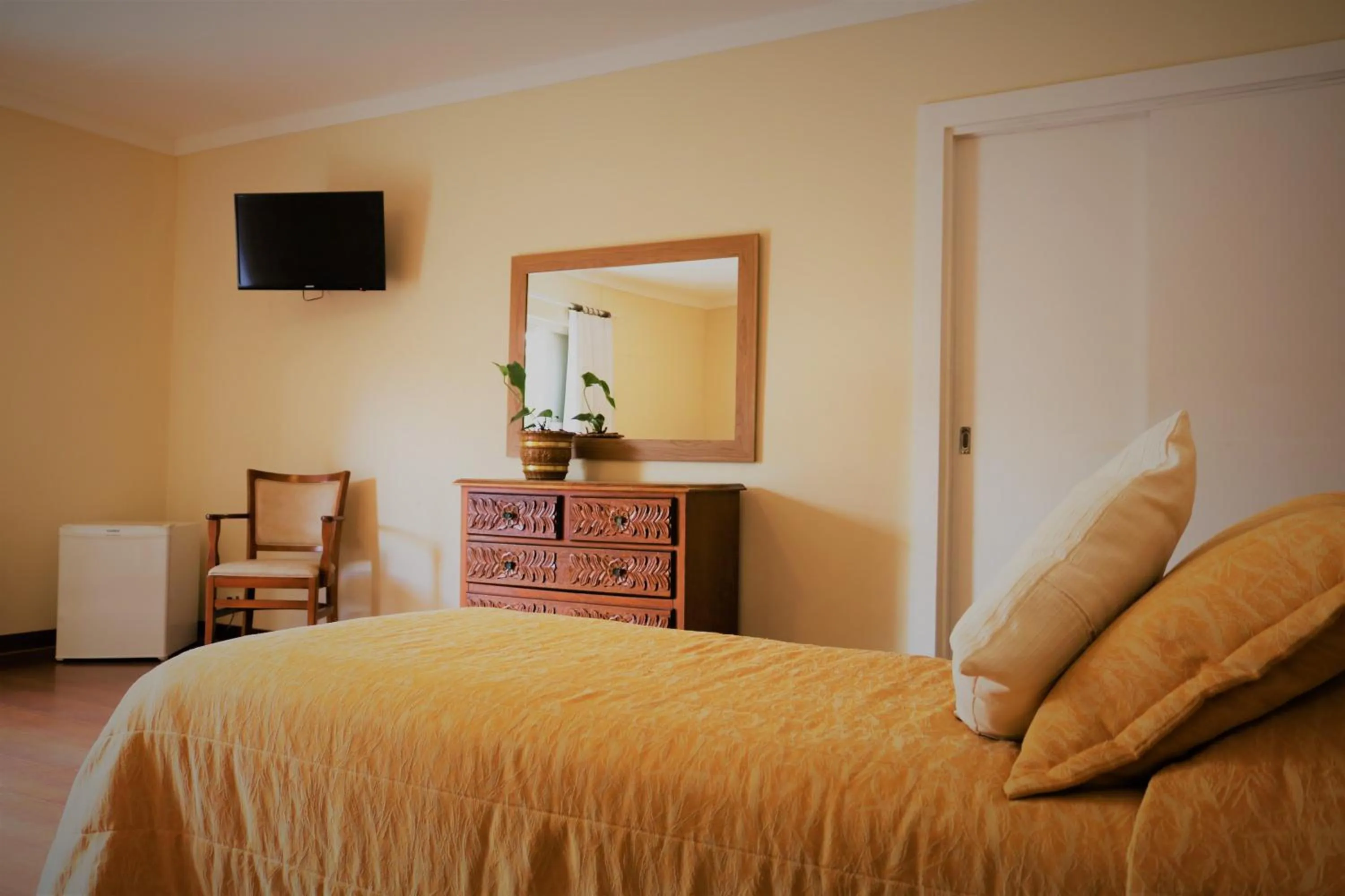 Bedroom, Bed in Hotel Bologna