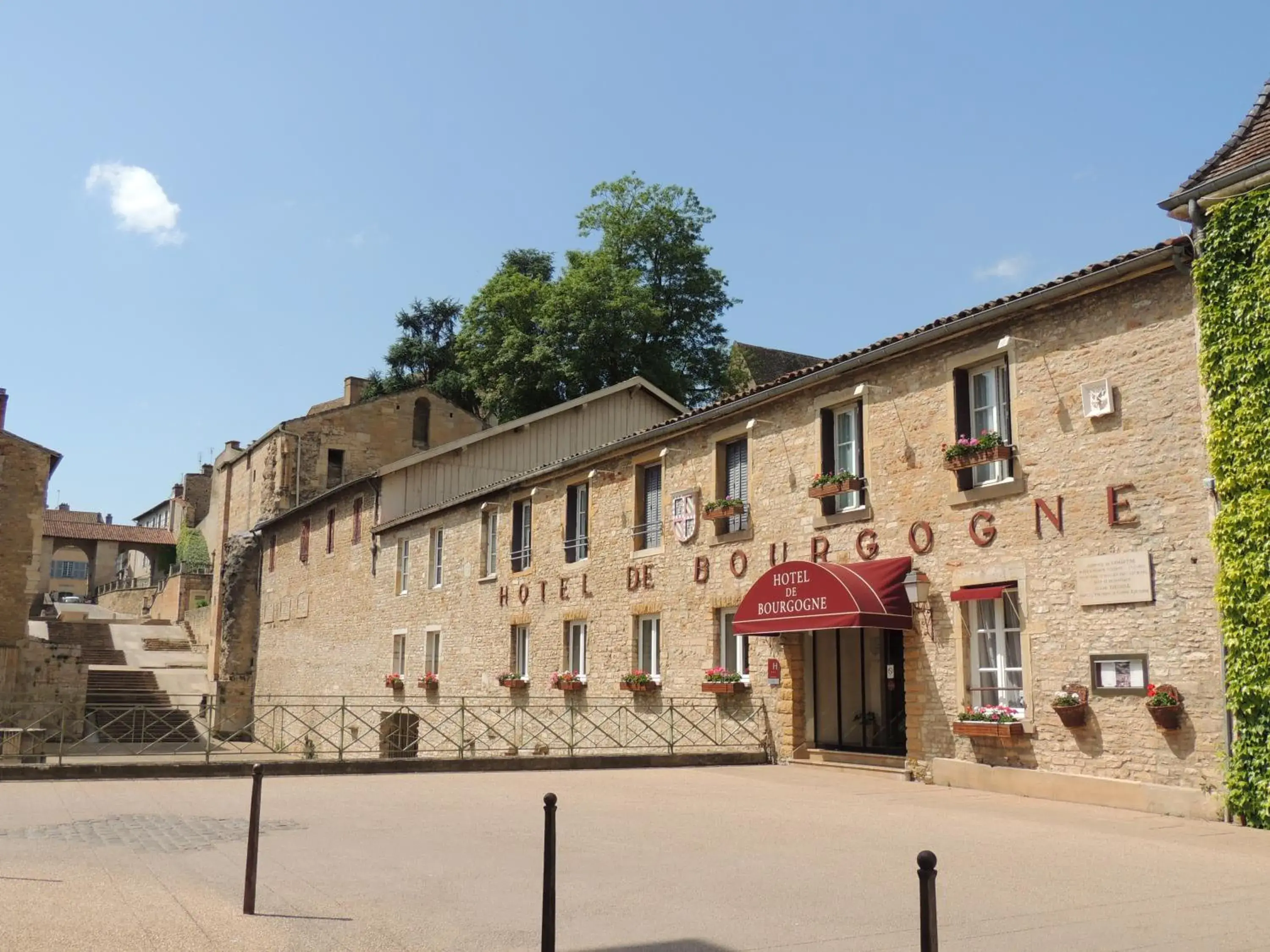 Hotel de Bourgogne Hotel de Bourgogne