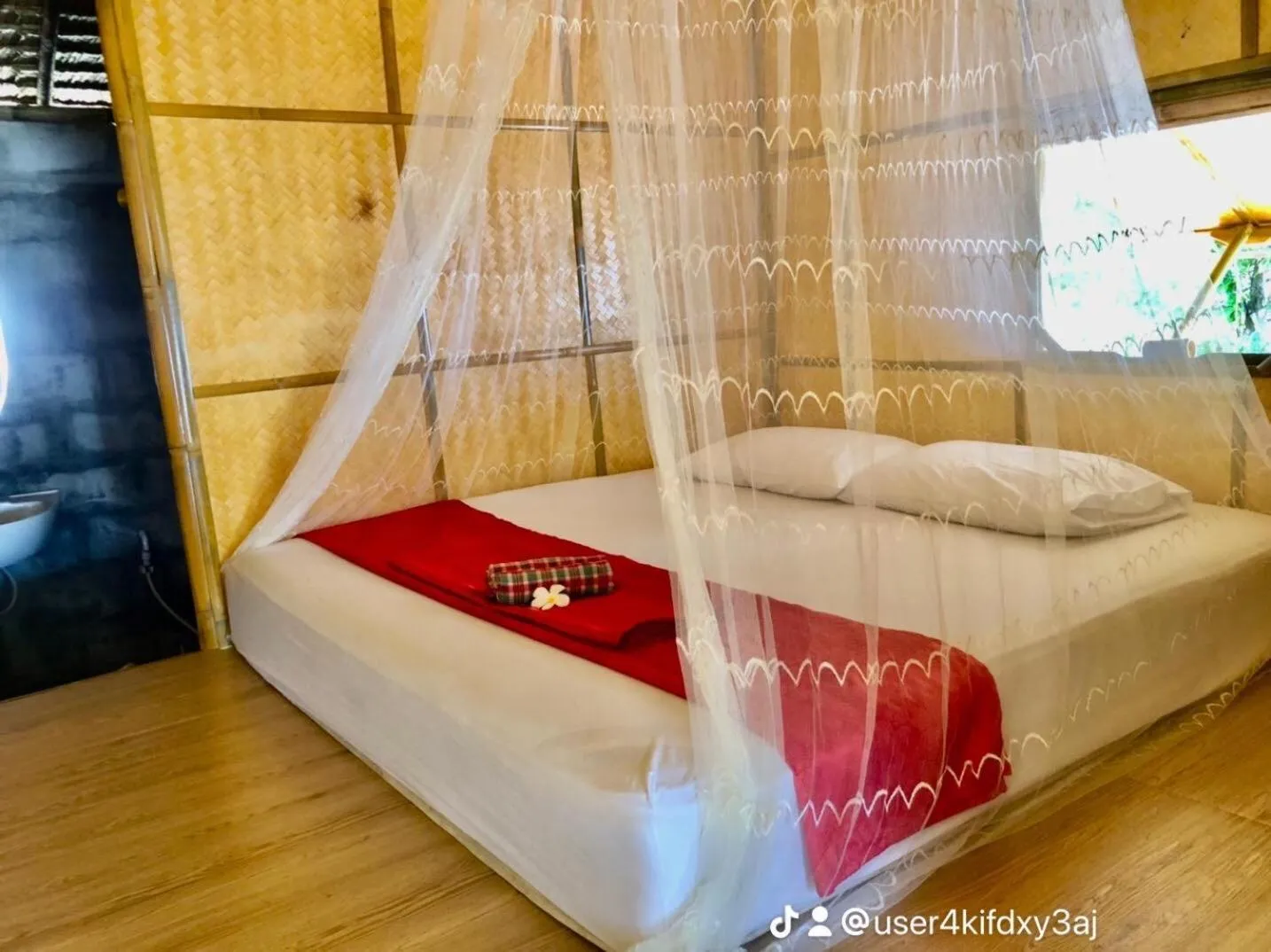 Bed in Koh Phaluai Beach Bangalow