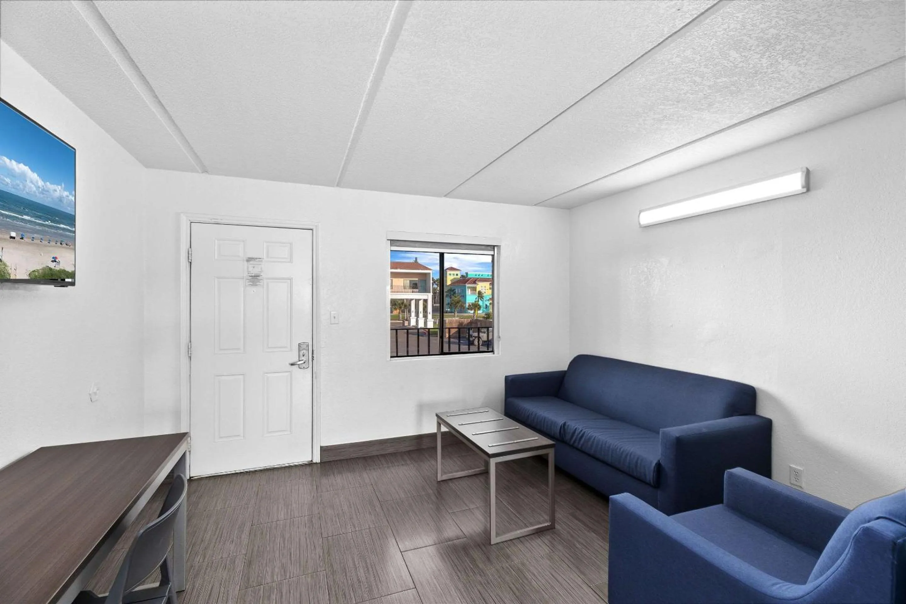 Bedroom in WindWater Hotel and Marina