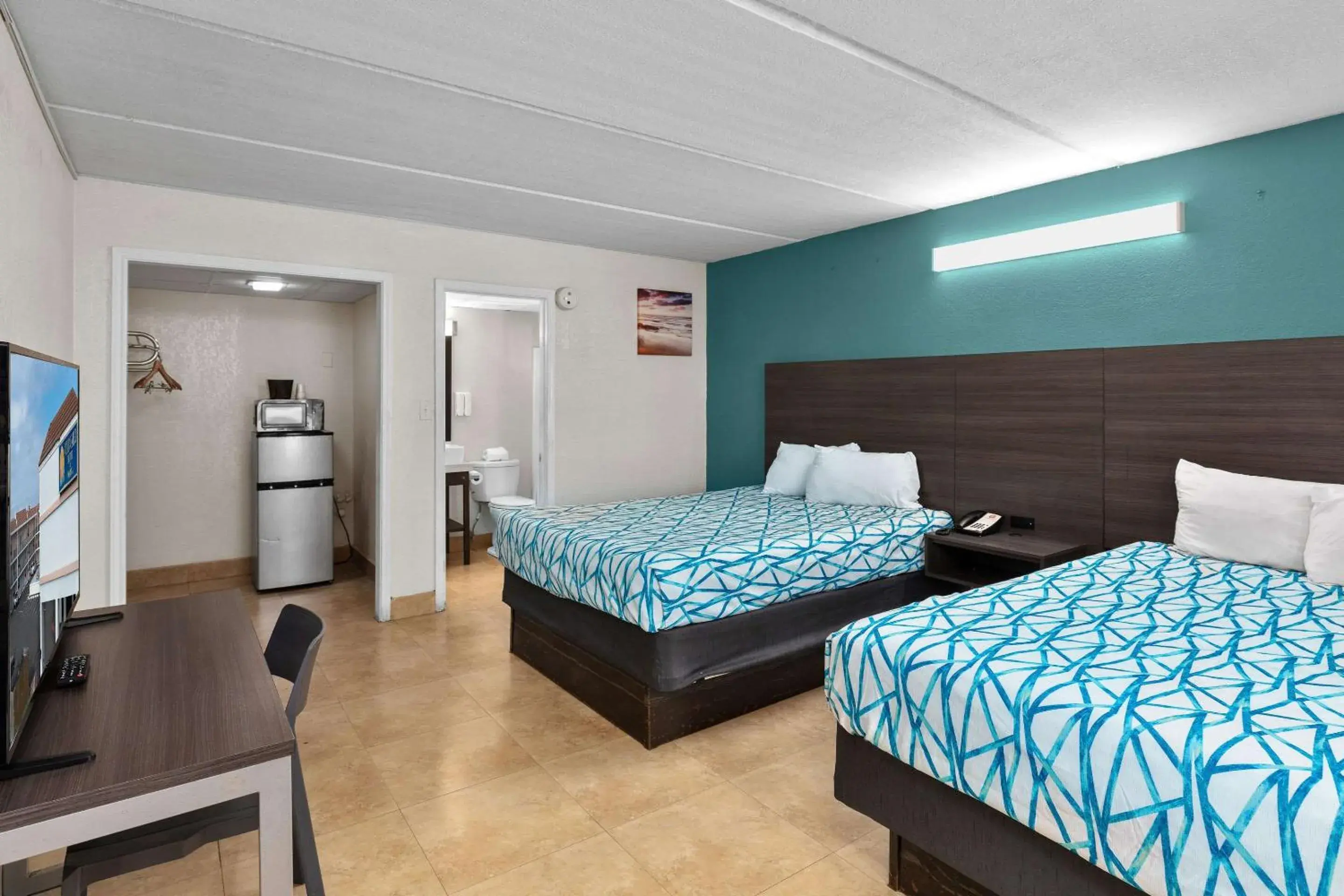 Bedroom, Bed in WindWater Hotel and Marina Bedroom, Bed in WindWater Hotel and Marina