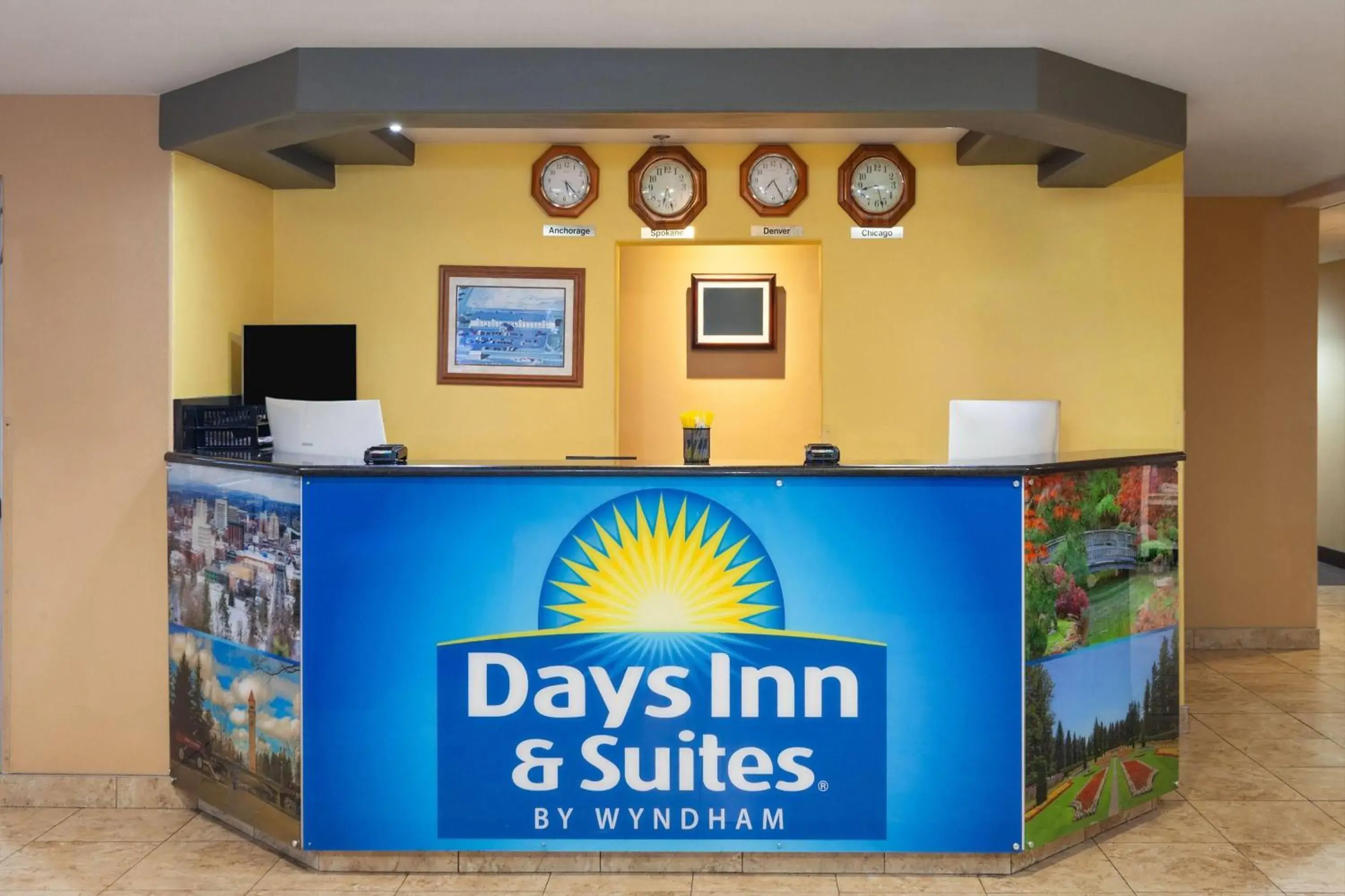 Lobby or reception in Days Inn & Suites by Wyndham Spokane Airport Airway Heights Lobby or reception in Days Inn & Suites by Wyndham Spokane Airport Airway Heights