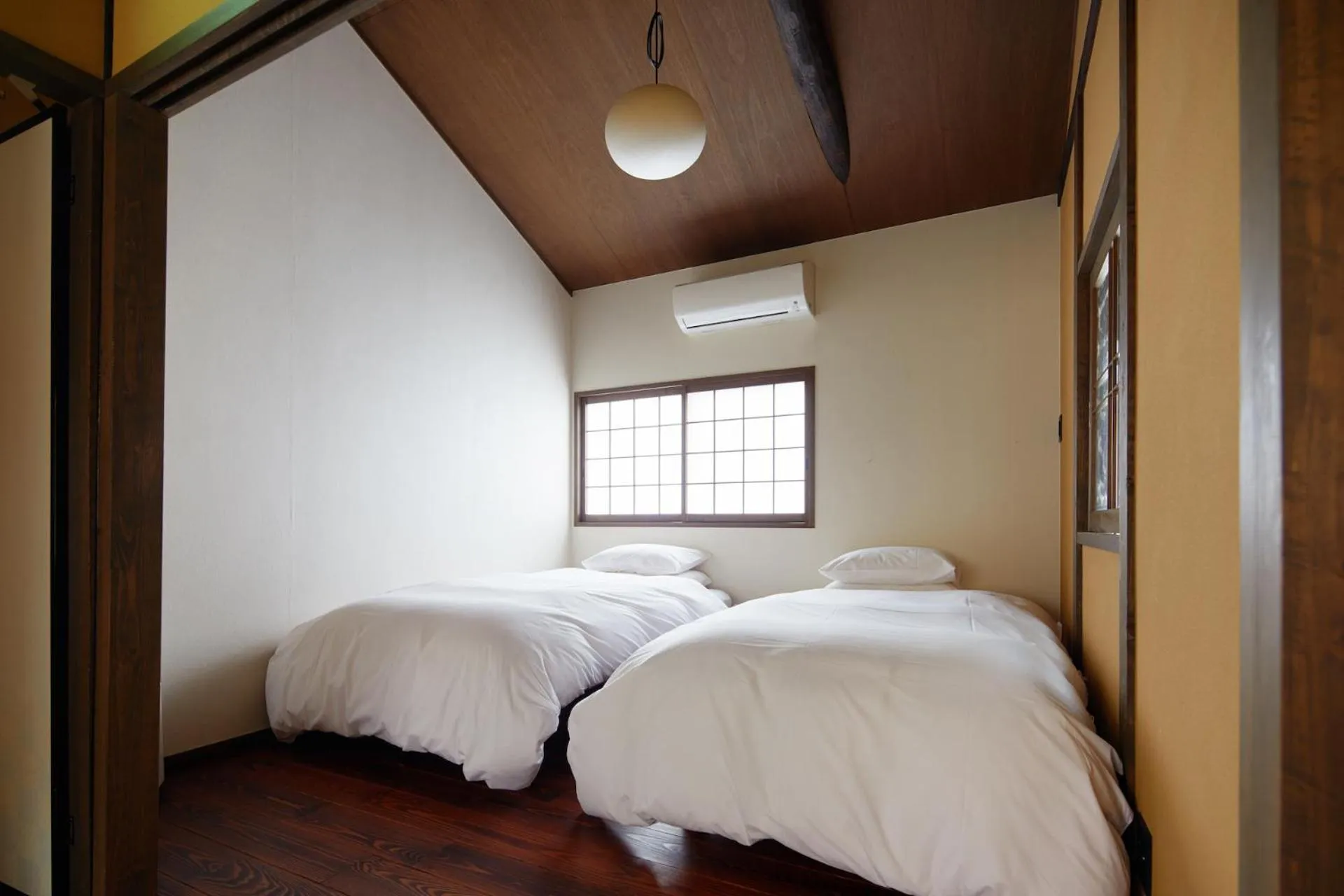 Bed in YADORU KYOTO HANARE Kanade No Yado