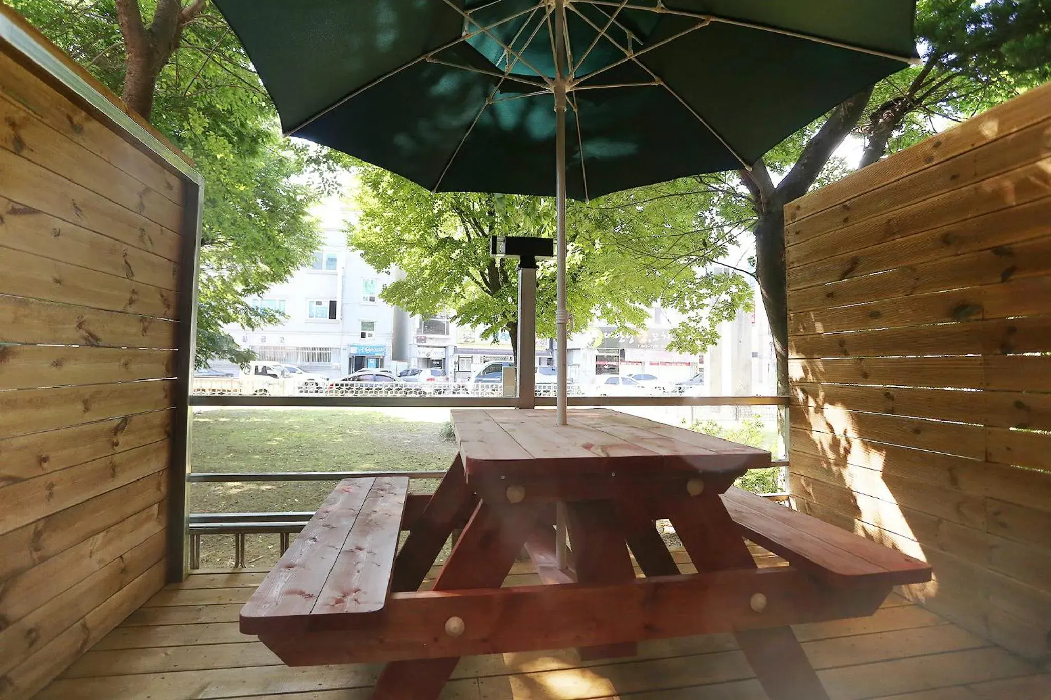 Restaurant/places to eat in Louis Hotel Restaurant/places to eat in Louis Hotel