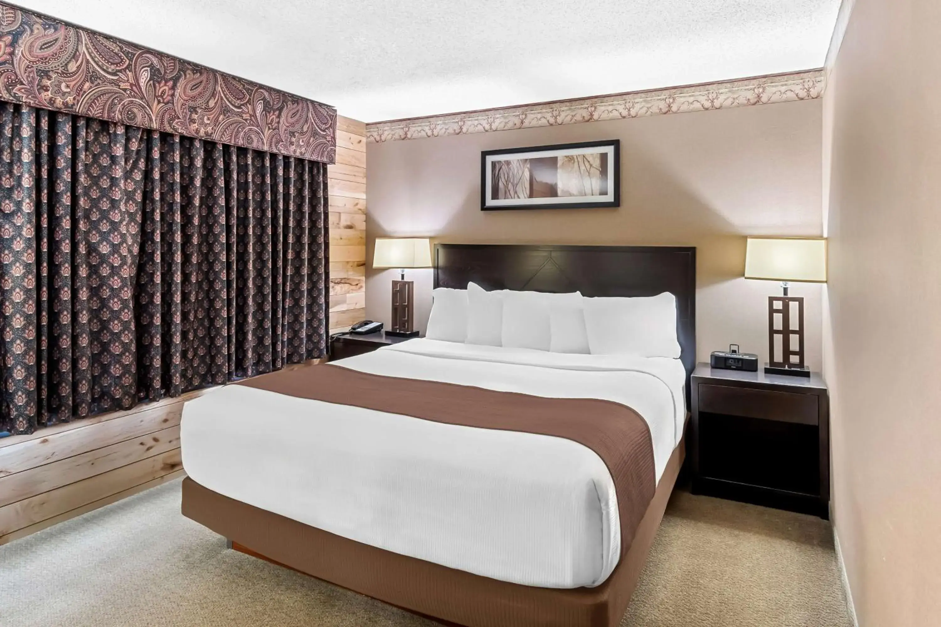 Photo of the whole room, Bed in Heartland Inn & Suites, SureStay Collection by Best Western Photo of the whole room, Bed in Heartland Inn & Suites, SureStay Collection by Best Western