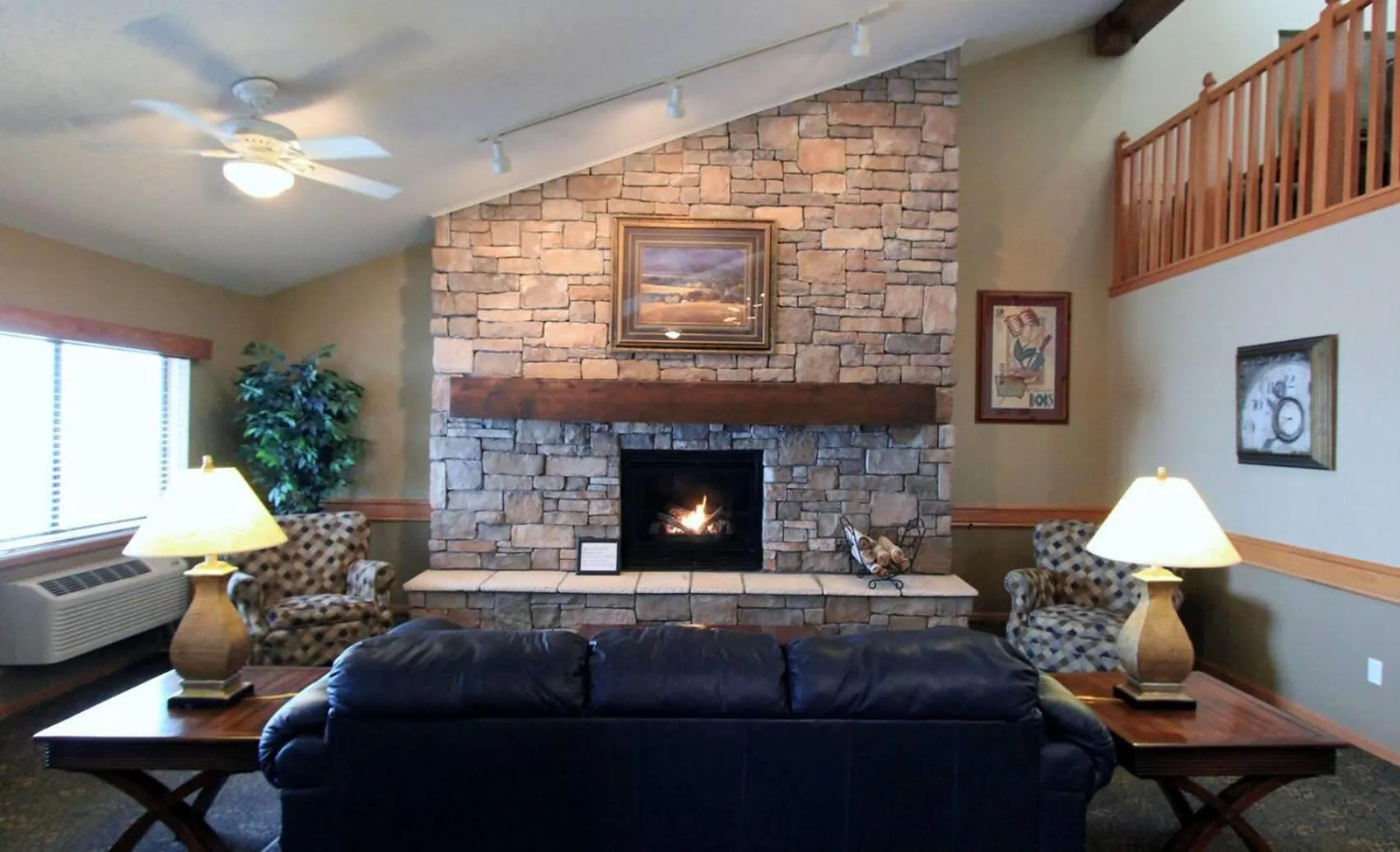 Lobby or reception in AmericInn by Wyndham Cedar Rapids Airport