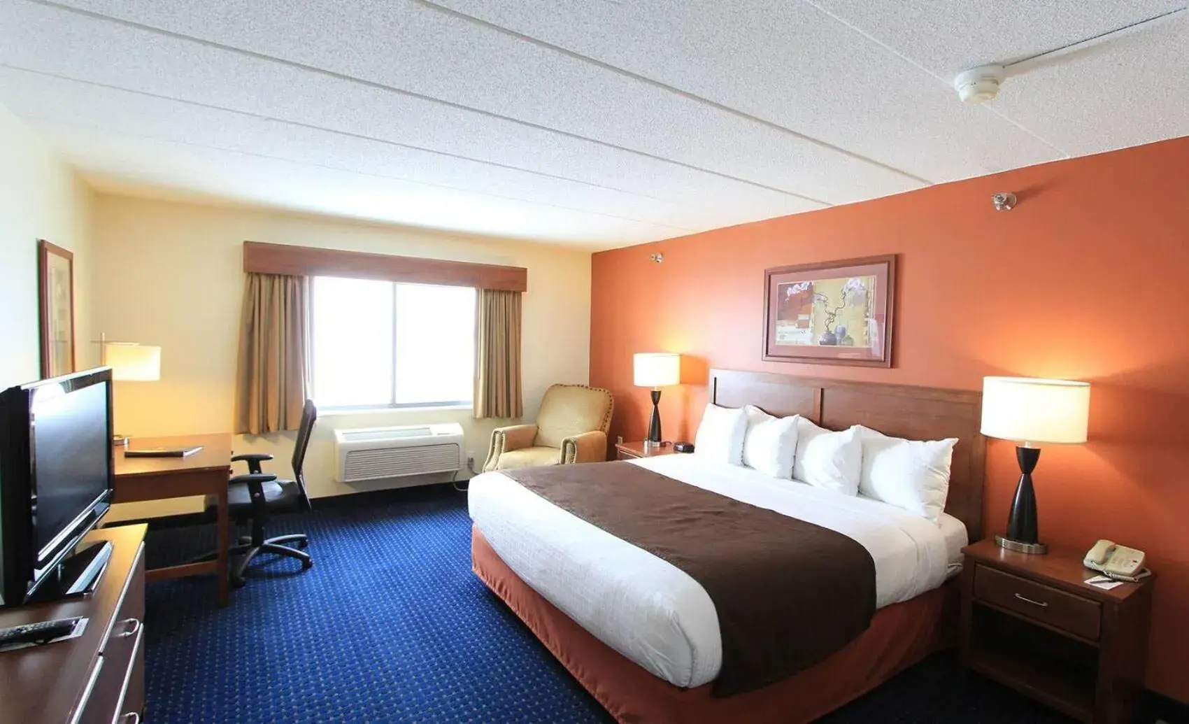 Photo of the whole room, Bed in AmericInn by Wyndham Cedar Rapids Airport Photo of the whole room, Bed in AmericInn by Wyndham Cedar Rapids Airport