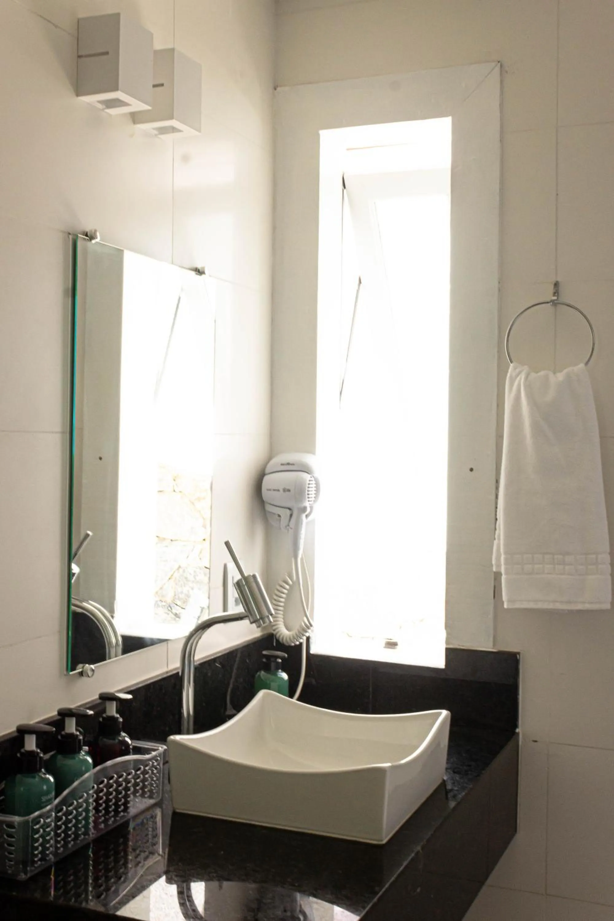 Toilet in Pousada Santorini