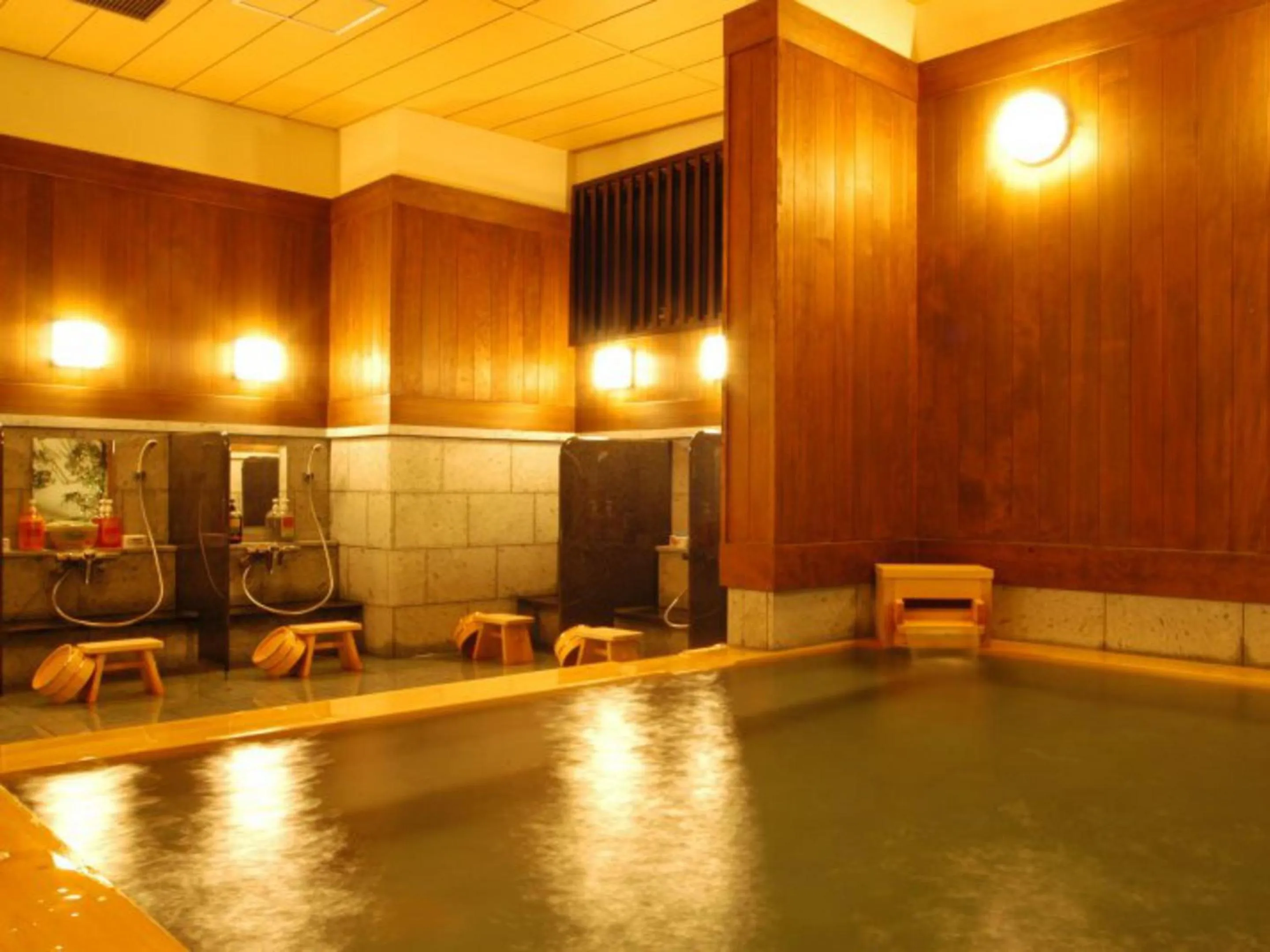 Hot Spring Bath in Atami Onsen Sakuraya Ryokan