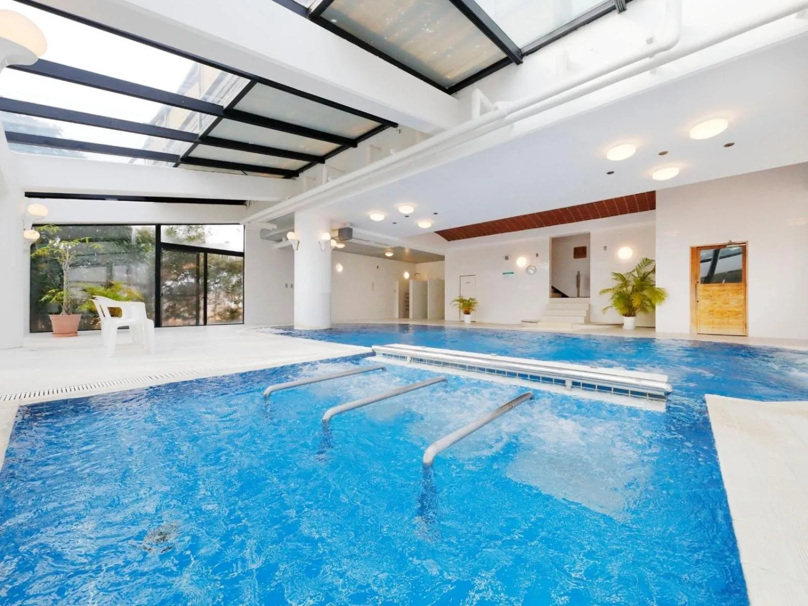 Swimming pool in Resort Hotel Umibe no Kajuen