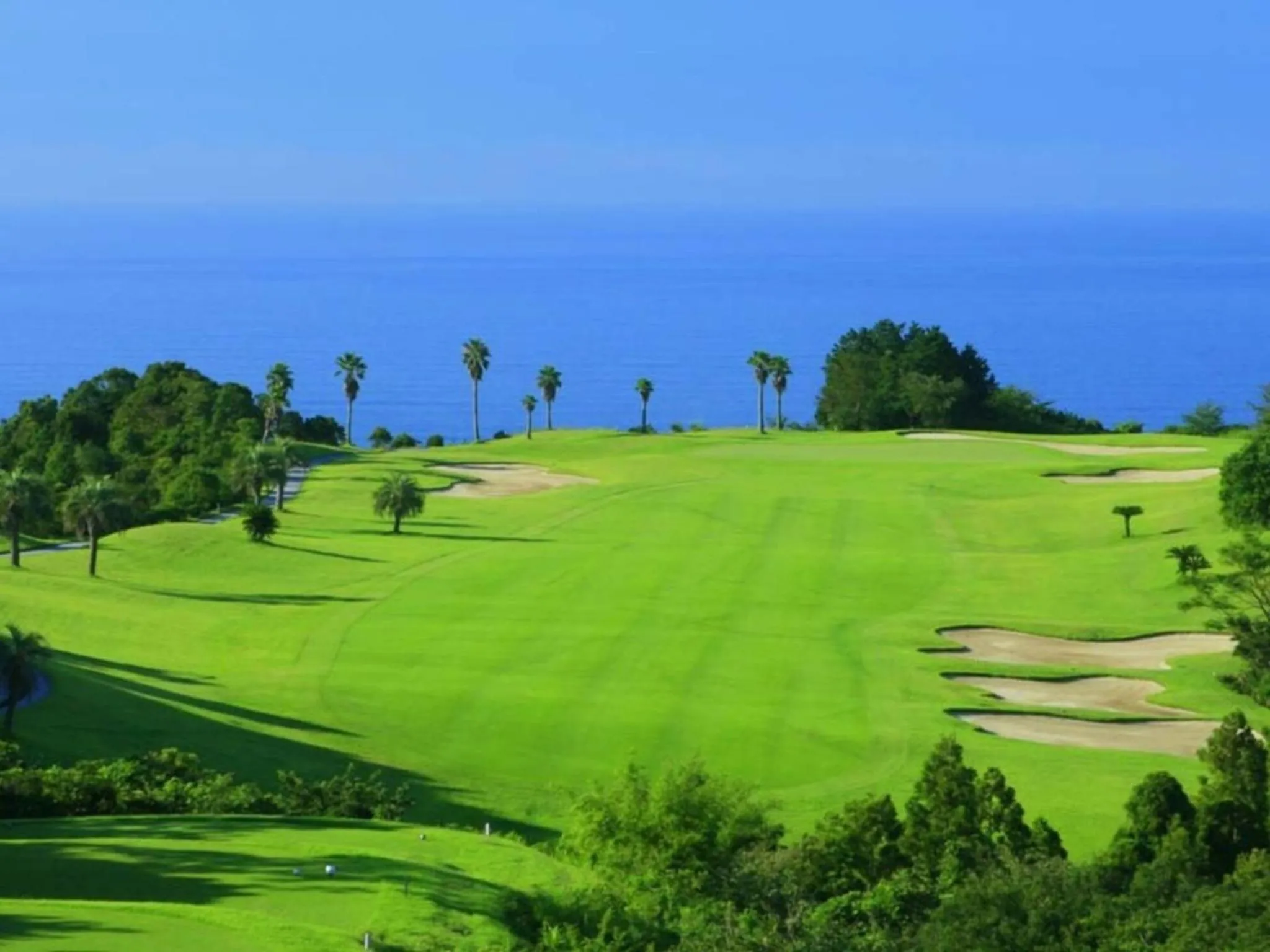 Golfcourse in Resort Hotel Umibe no Kajuen