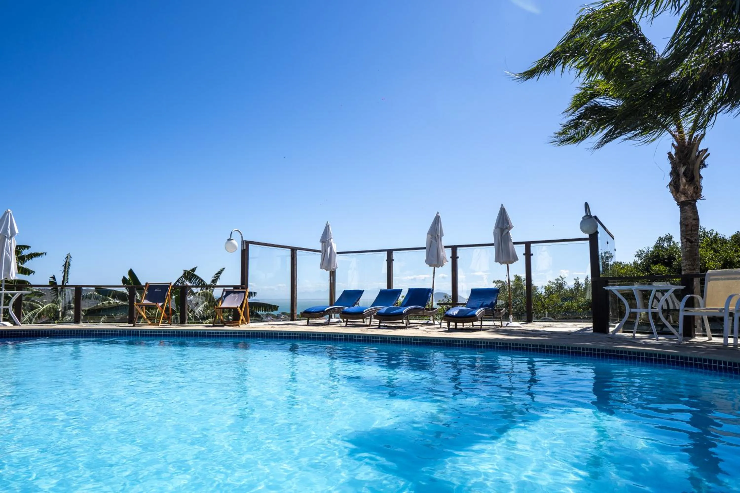 Swimming pool in Costa do Sol Boutique Hotel