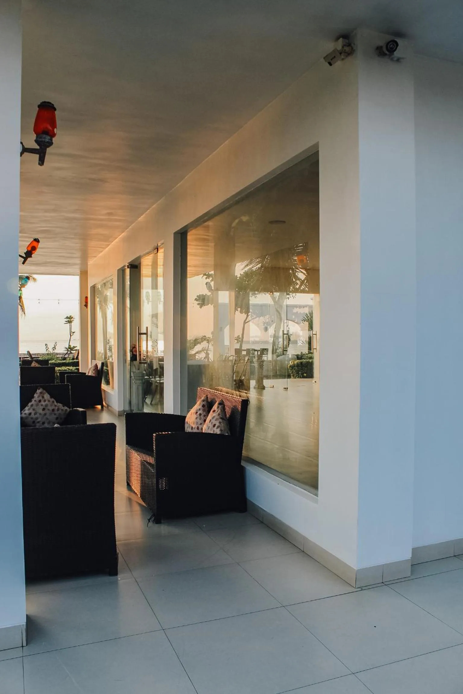 Restaurant/places to eat in Seaside Villa & Muse Beach Resto