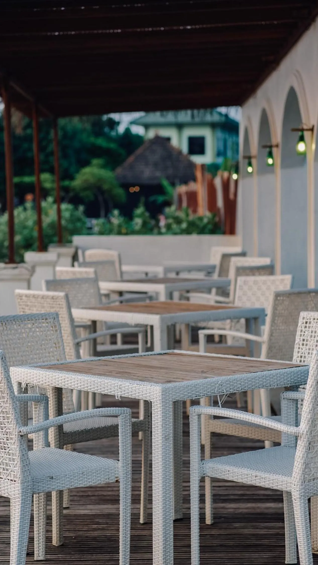 Restaurant/places to eat in Seaside Villa & Muse Beach Resto