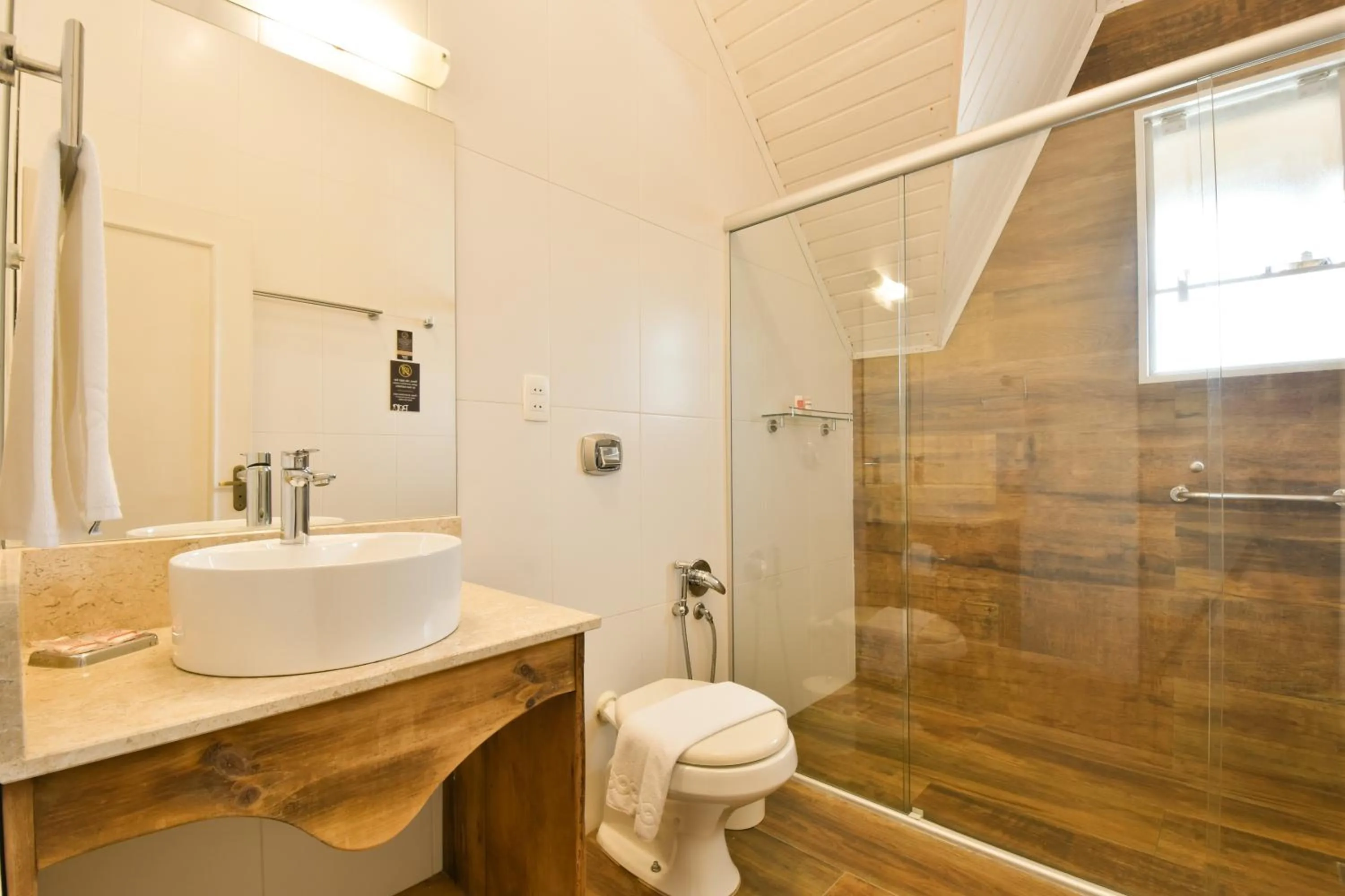 Bathroom in Pousada Borô