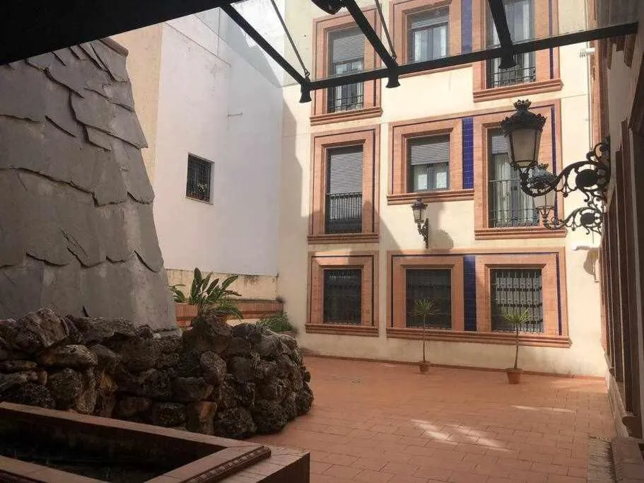 Patio in Ático San Bernardo Terraza y Parking Incluido