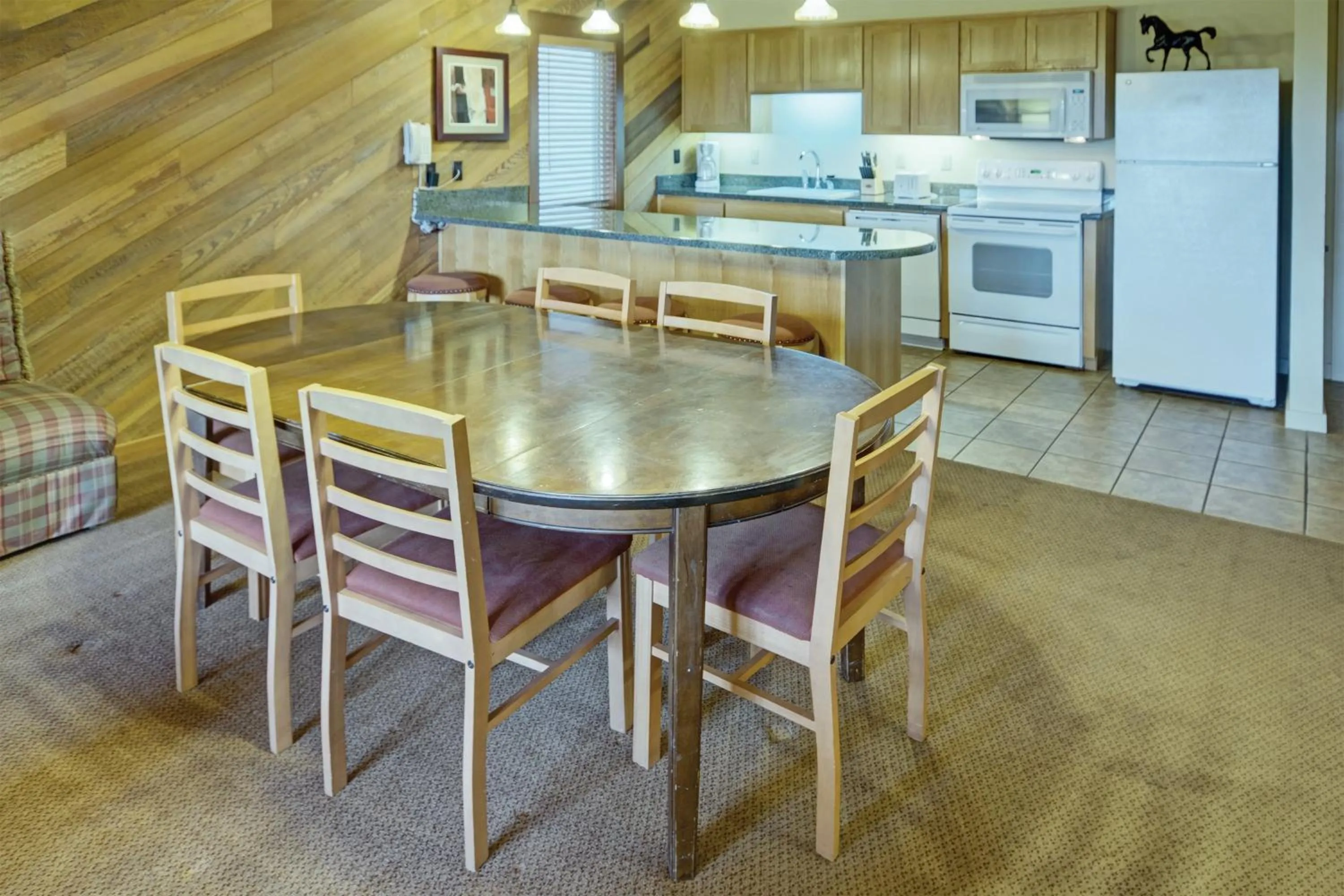 Food and drinks in Seventh Mountain Resort