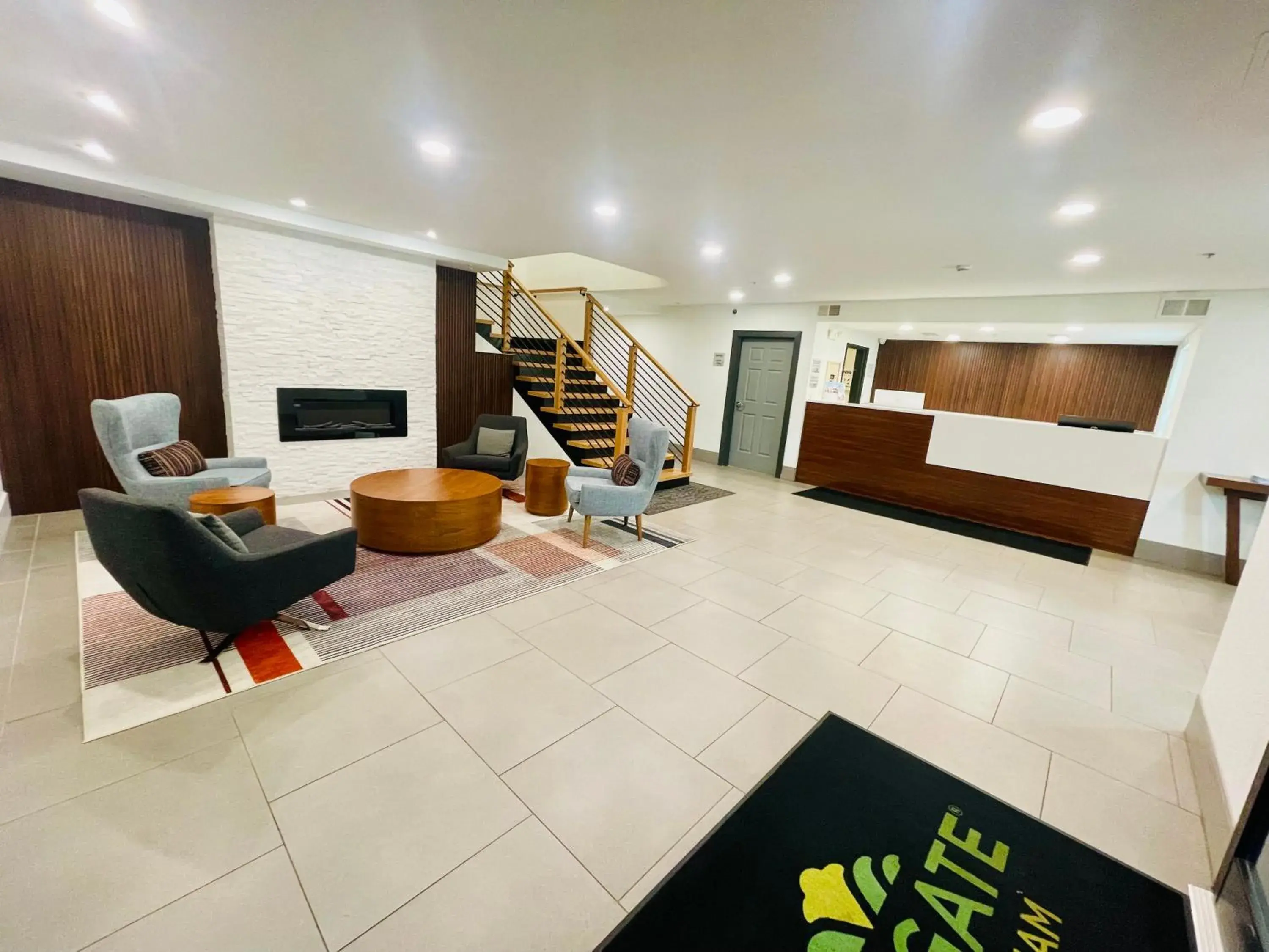 Lobby or reception in Wingate by Wyndham Matthews - Charlotte Lobby or reception in Wingate by Wyndham Matthews - Charlotte