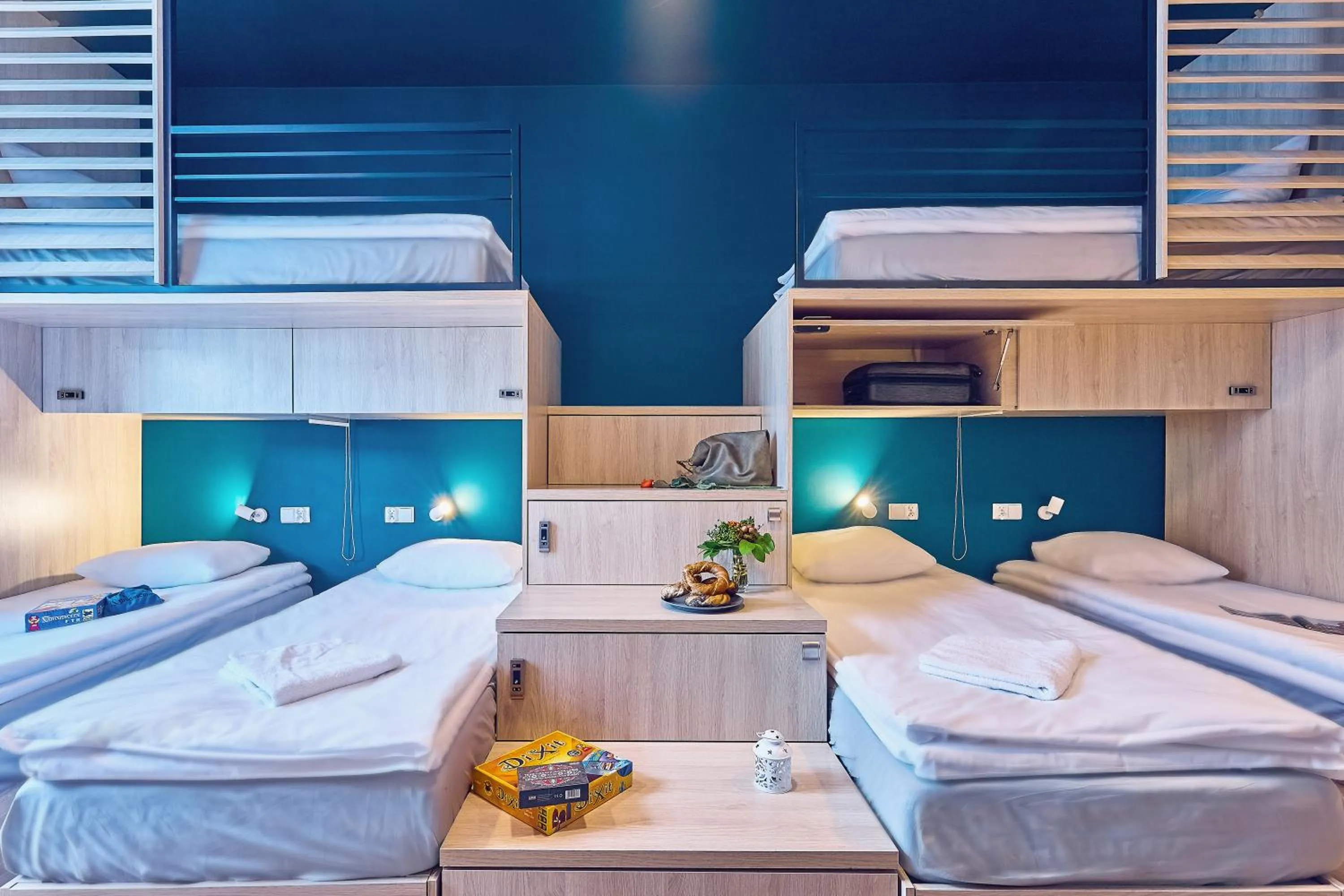 Photo of the whole room, Bed in Draggo House Rooms - Old Town