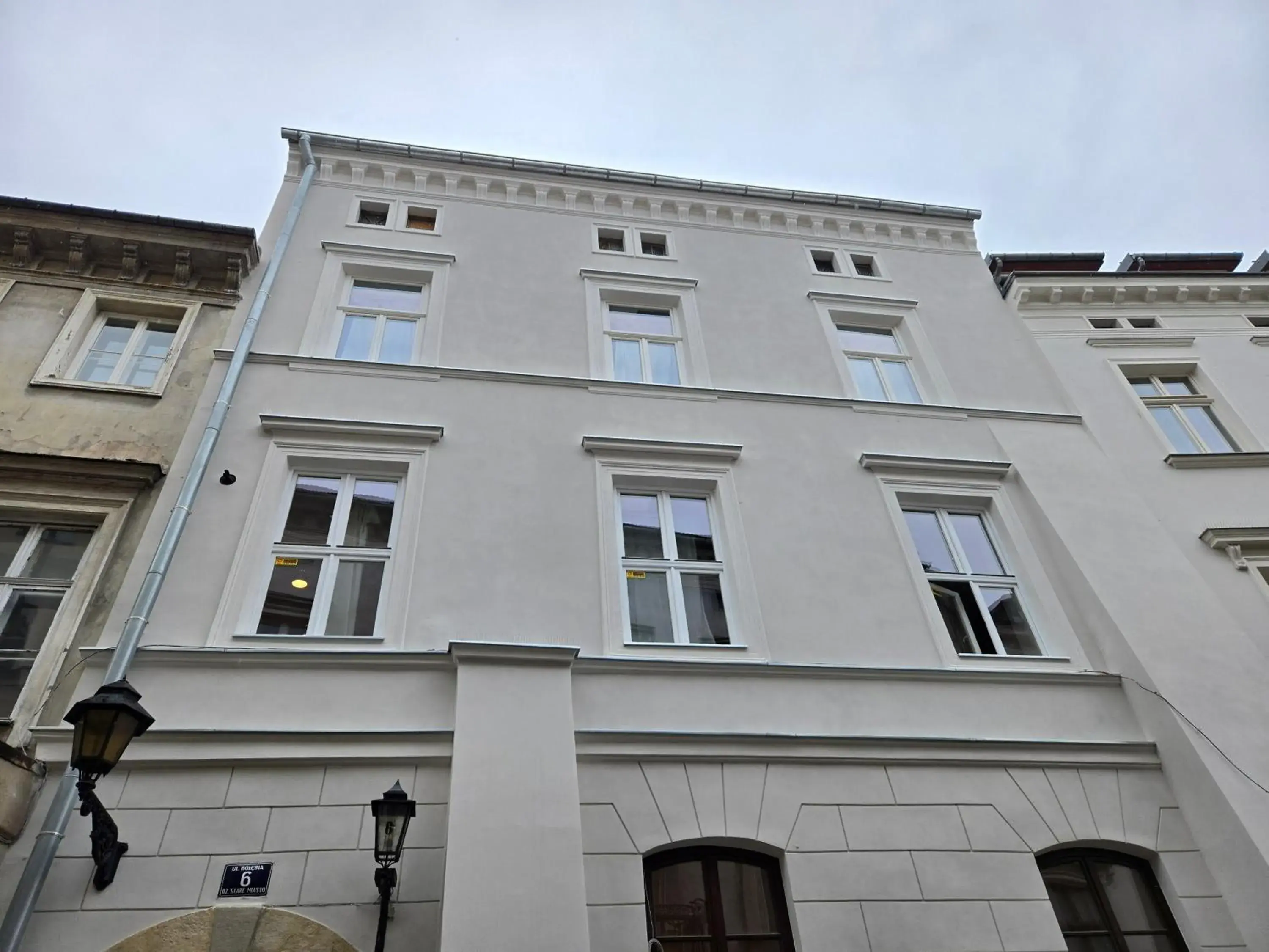 Facade/entrance in Draggo House Facade/entrance in Draggo House