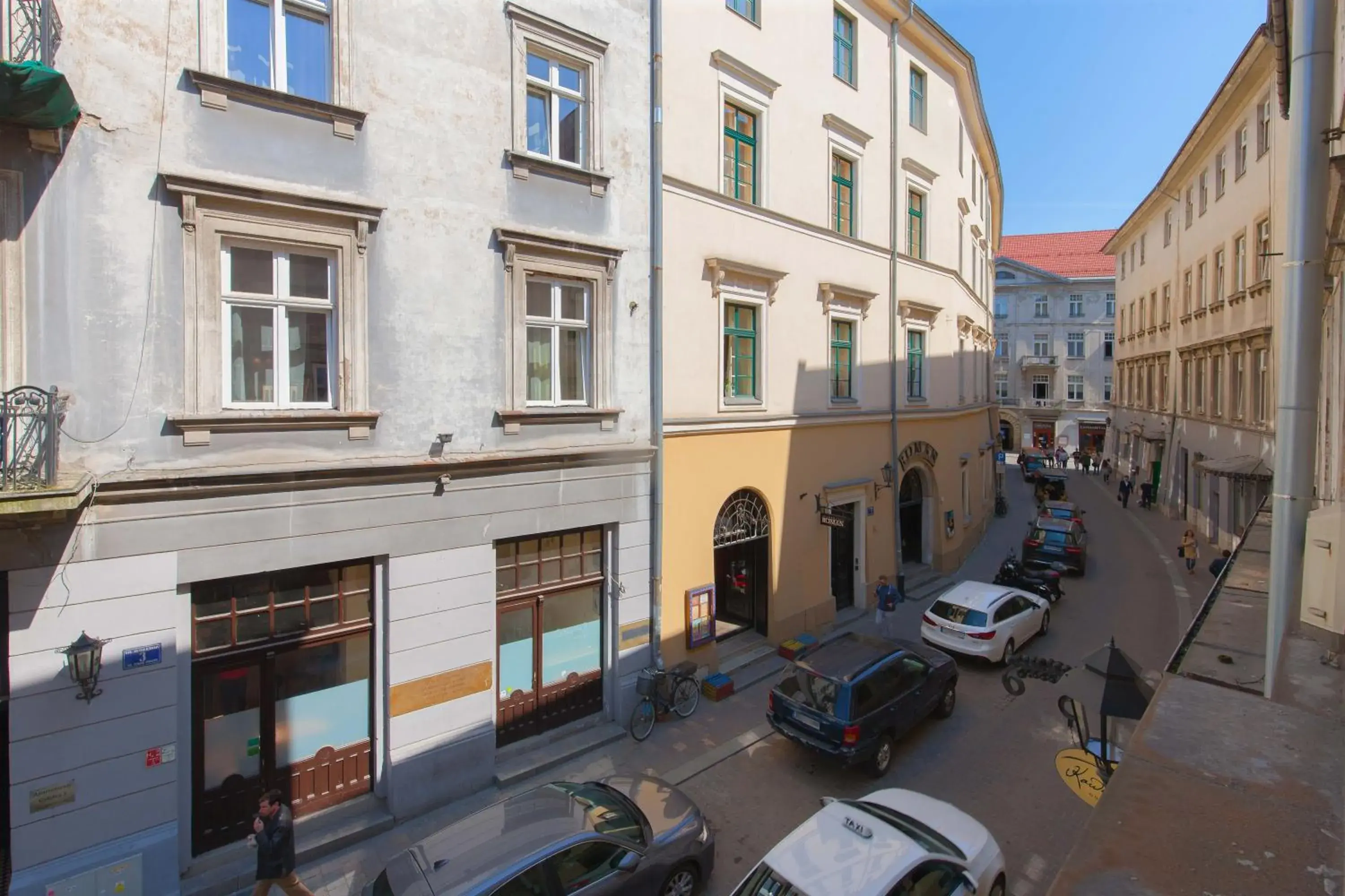 City view in Draggo House City view in Draggo House