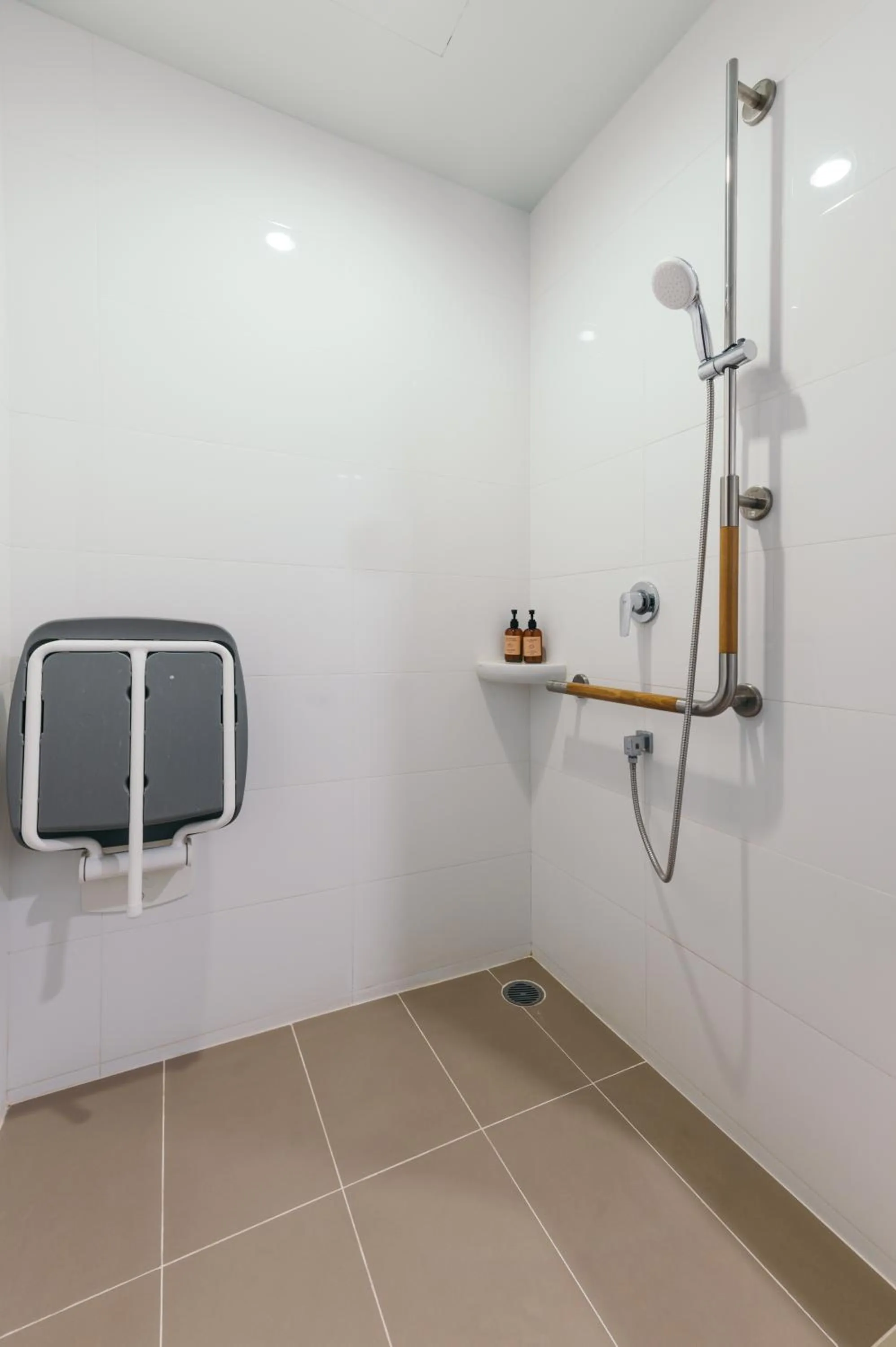 Bathroom in Civilize Hotel