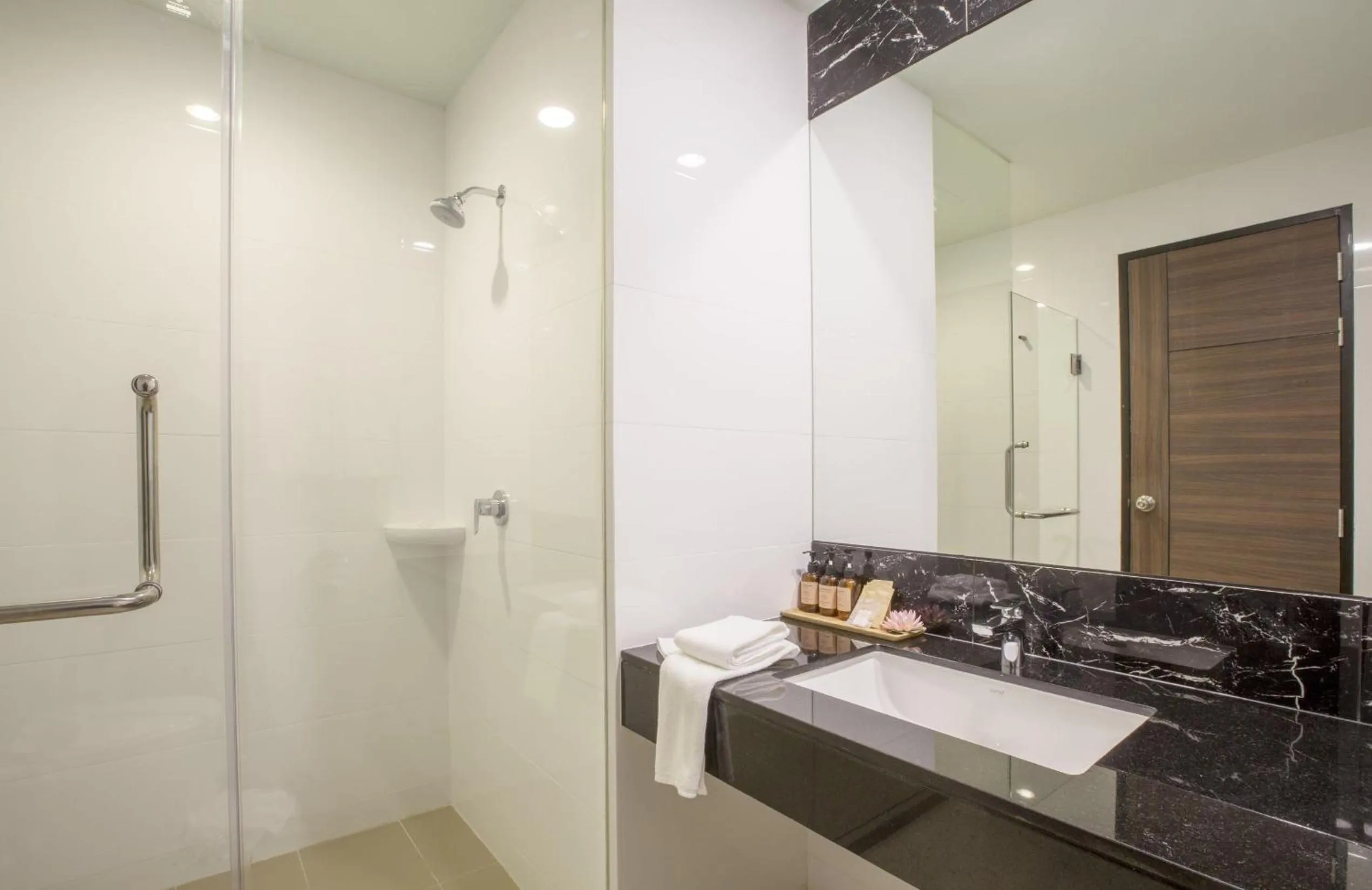 Shower in Civilize Hotel