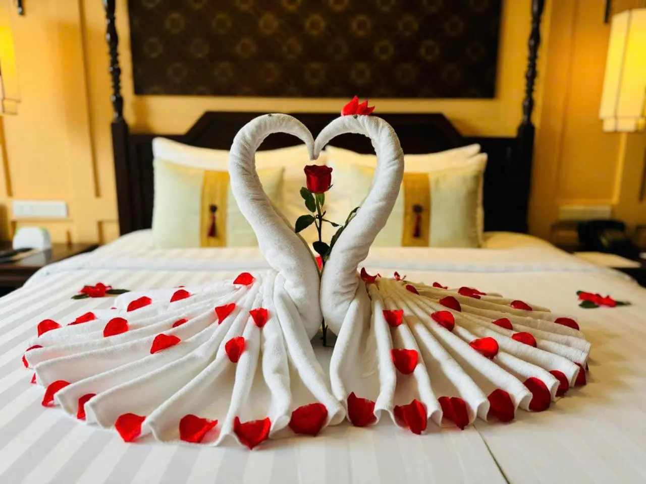 Bedroom, Bed in Little Riverside Hoi An . A Luxury Hotel & Spa