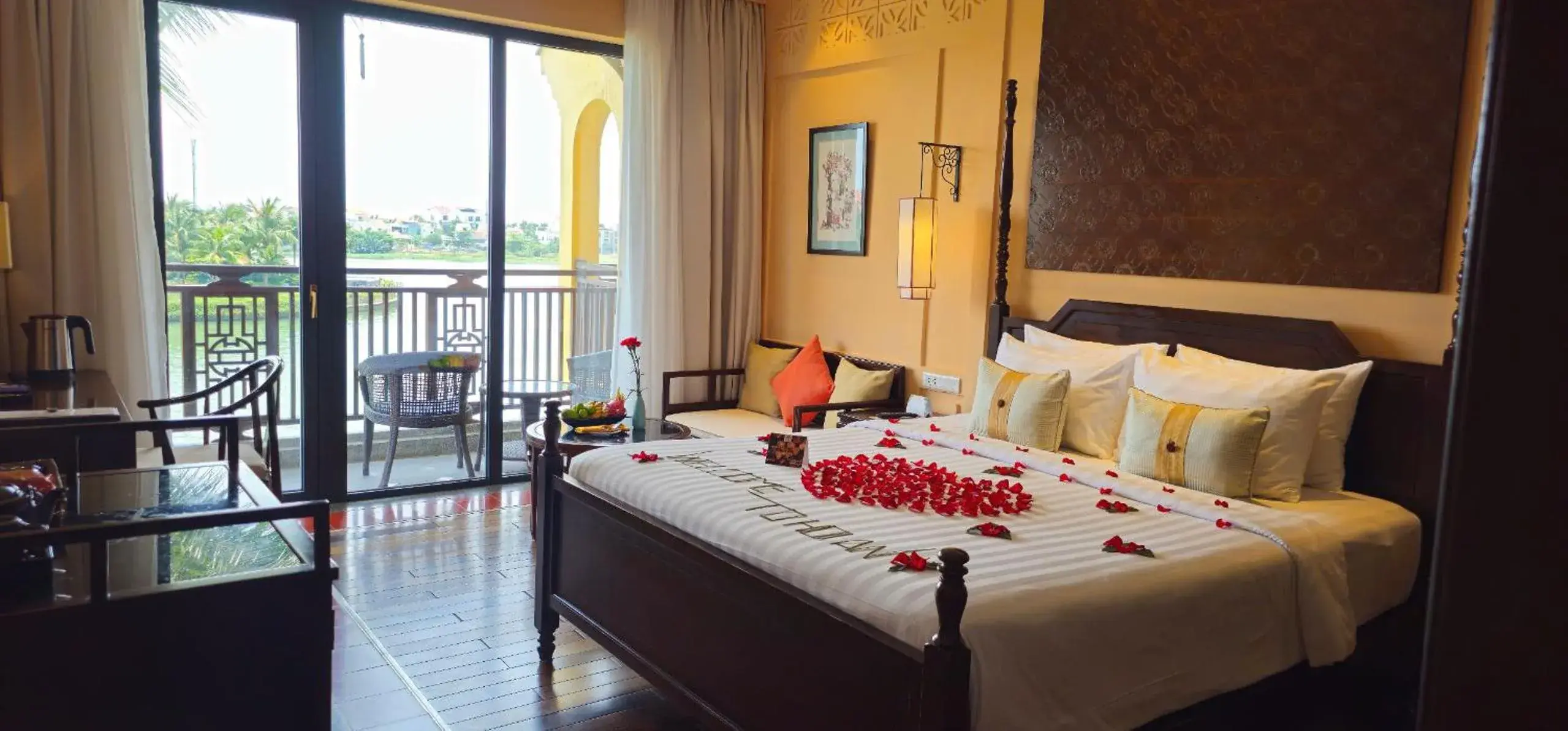 room service, Bed in Little Riverside Hoi An . A Luxury Hotel & Spa room service, Bed in Little Riverside Hoi An . A Luxury Hotel & Spa