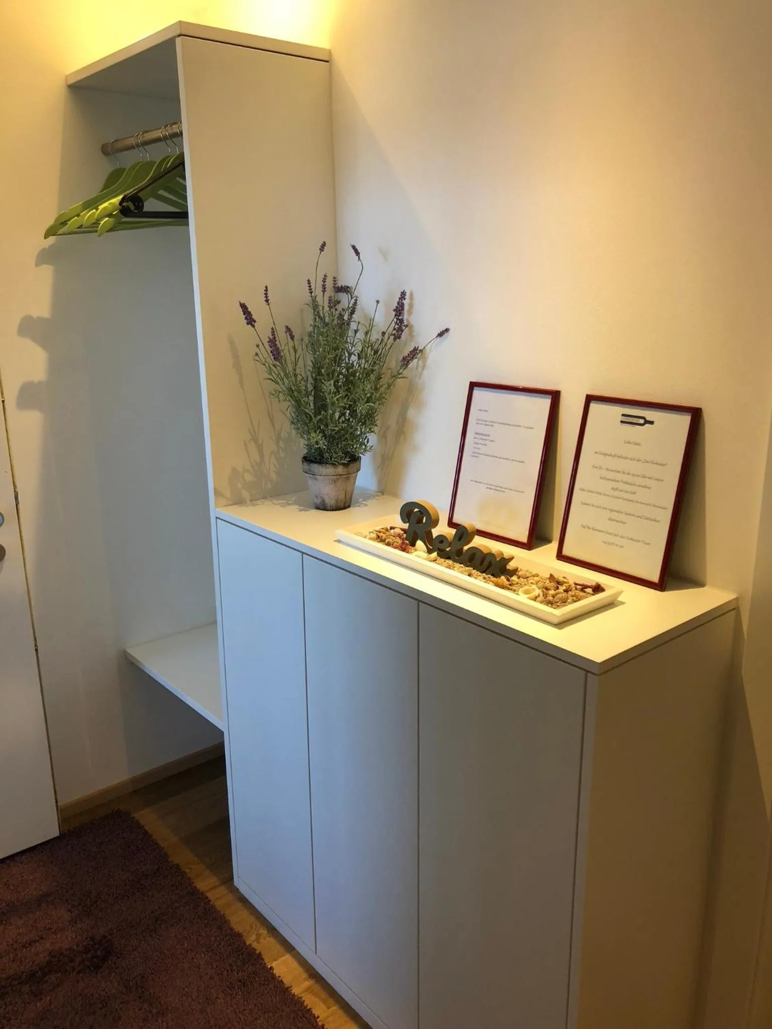 Apartment with Balcony - single occupancy in Zimmer & Appartements am Schloßplatz