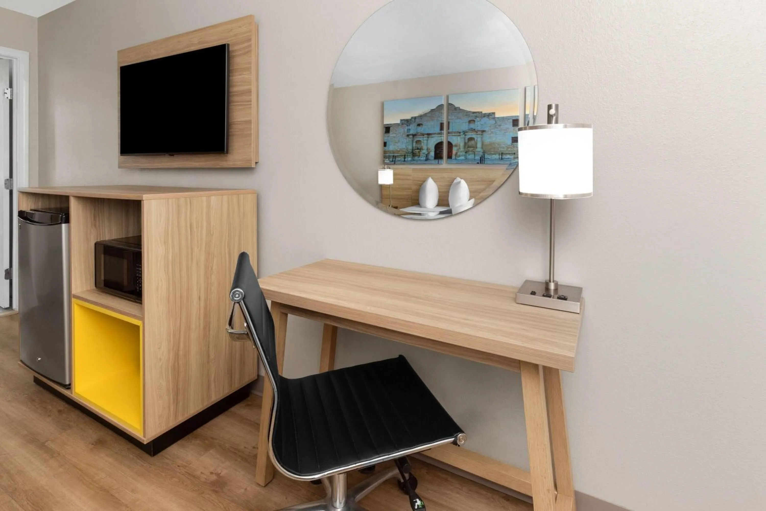 Photo of the whole room in Days Inn by Wyndham Temple